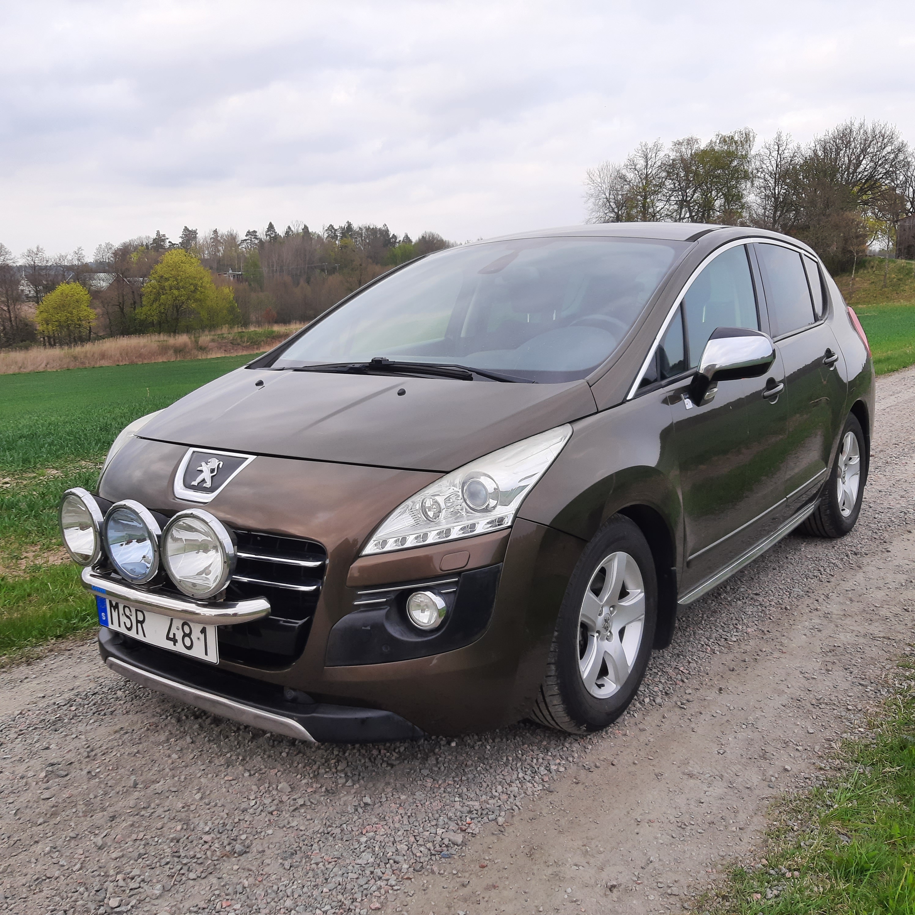 Peugeot 3008 2.0 Hybrid4 EGS 2012, kuva 2/6