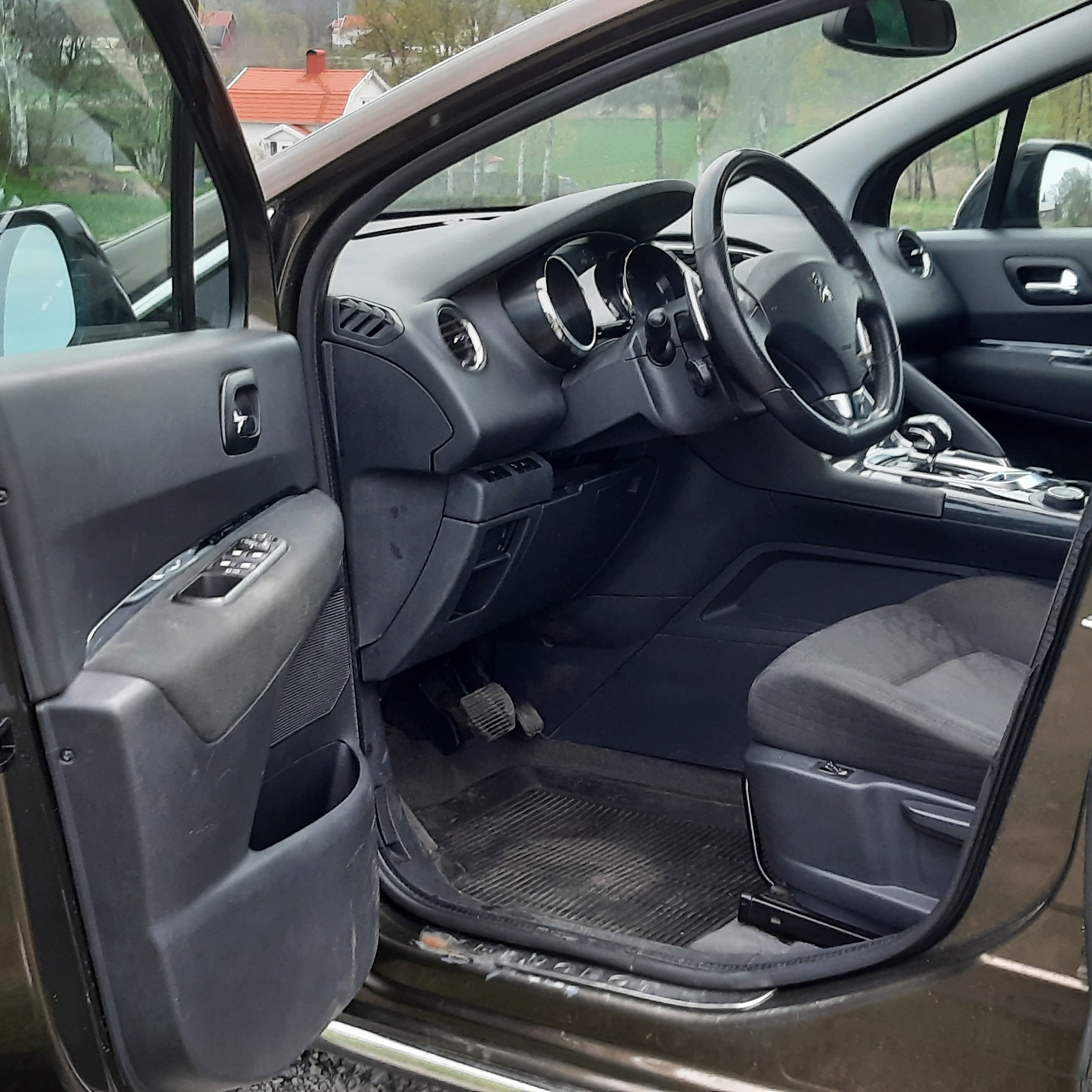 Peugeot 3008 2.0 Hybrid4 EGS 2012, kuva 3/6