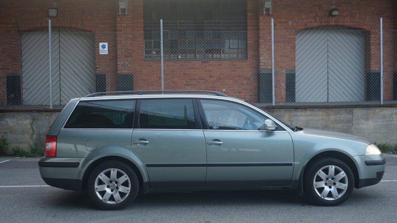 Volkswagen Passat 2004, photo 4/10
