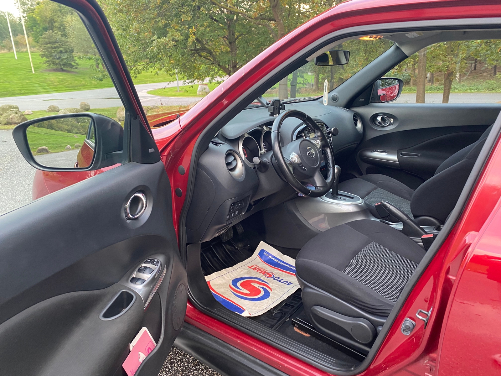 Nissan Juke 1.6 XTRONIC-CVT 2015, bild 4/9