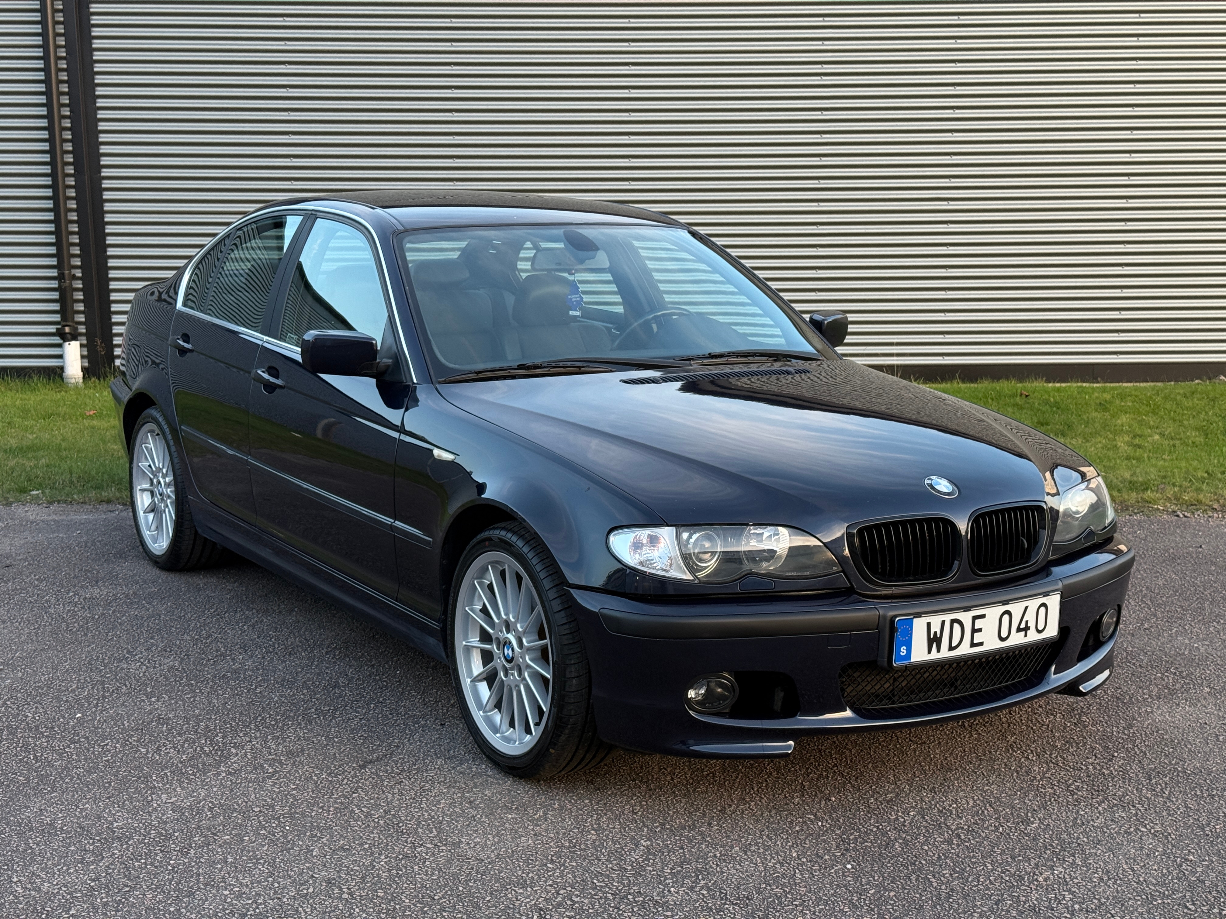 BMW 320 i M-Sport Sedan Manuell 2005, kuva 2/6