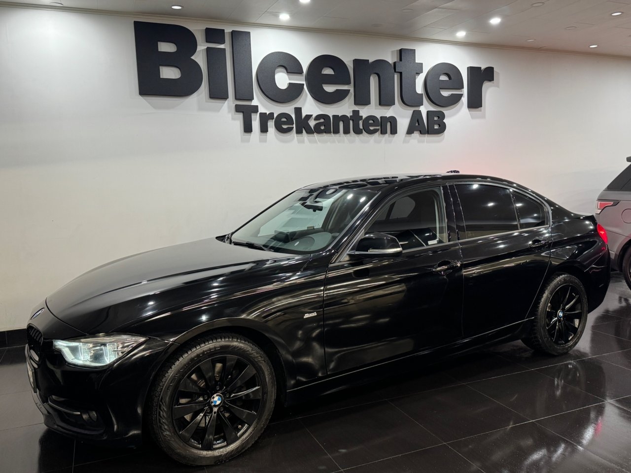 BMW 330 2017, bild 3/9