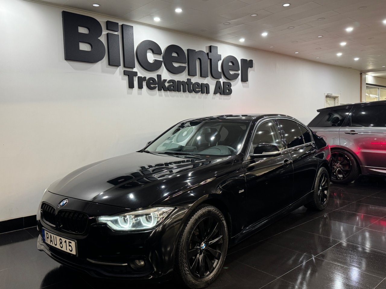 BMW 330 2017, bild 2/9