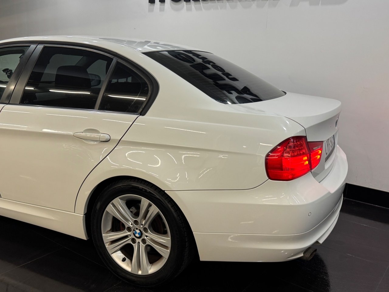 BMW 318 2011, kuva 5/9