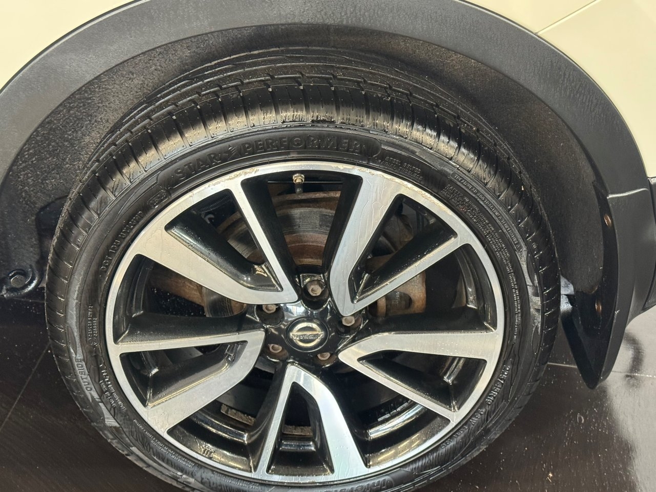 Nissan Qashqai 2015, bild 5/10