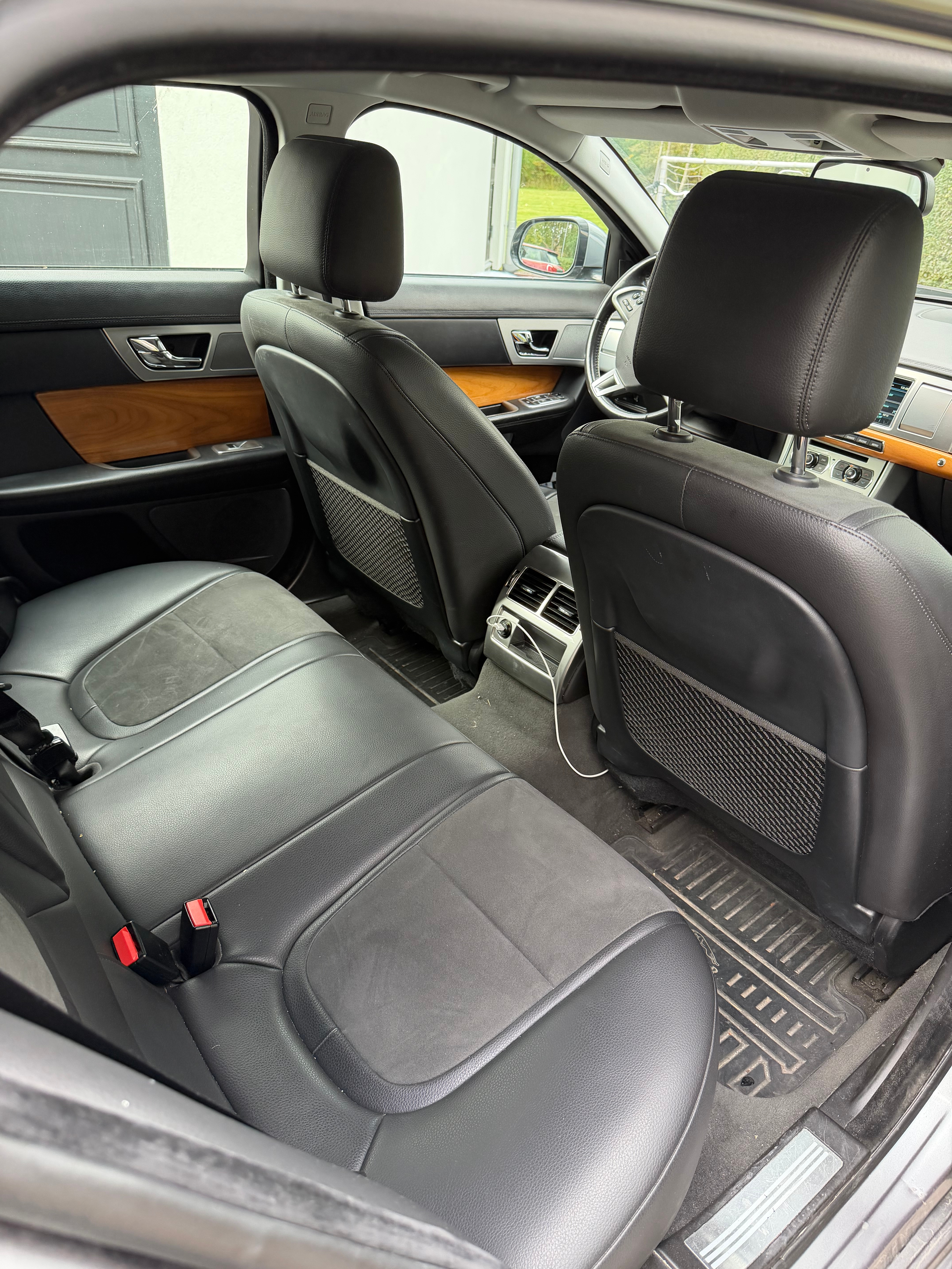 Jaguar XF Sportbrake 2.2 TDi4 Automatisk 2014, bild 4/4