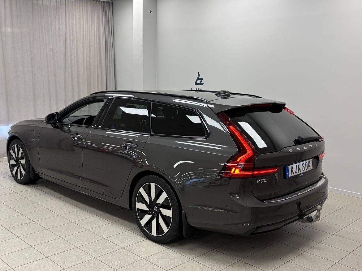 Volvo V90 T6 Plus Dark Nordic Edition 2025, photo 3/10