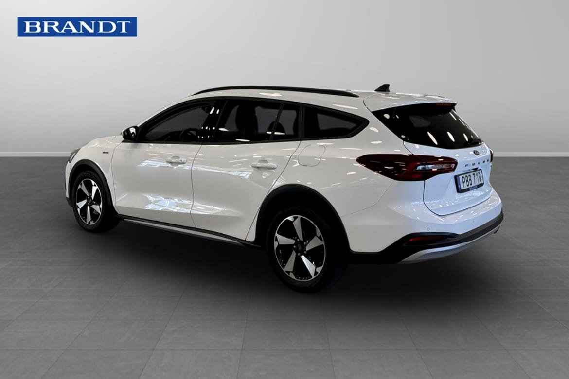 Ford Focus Active 2023, bild 3/10