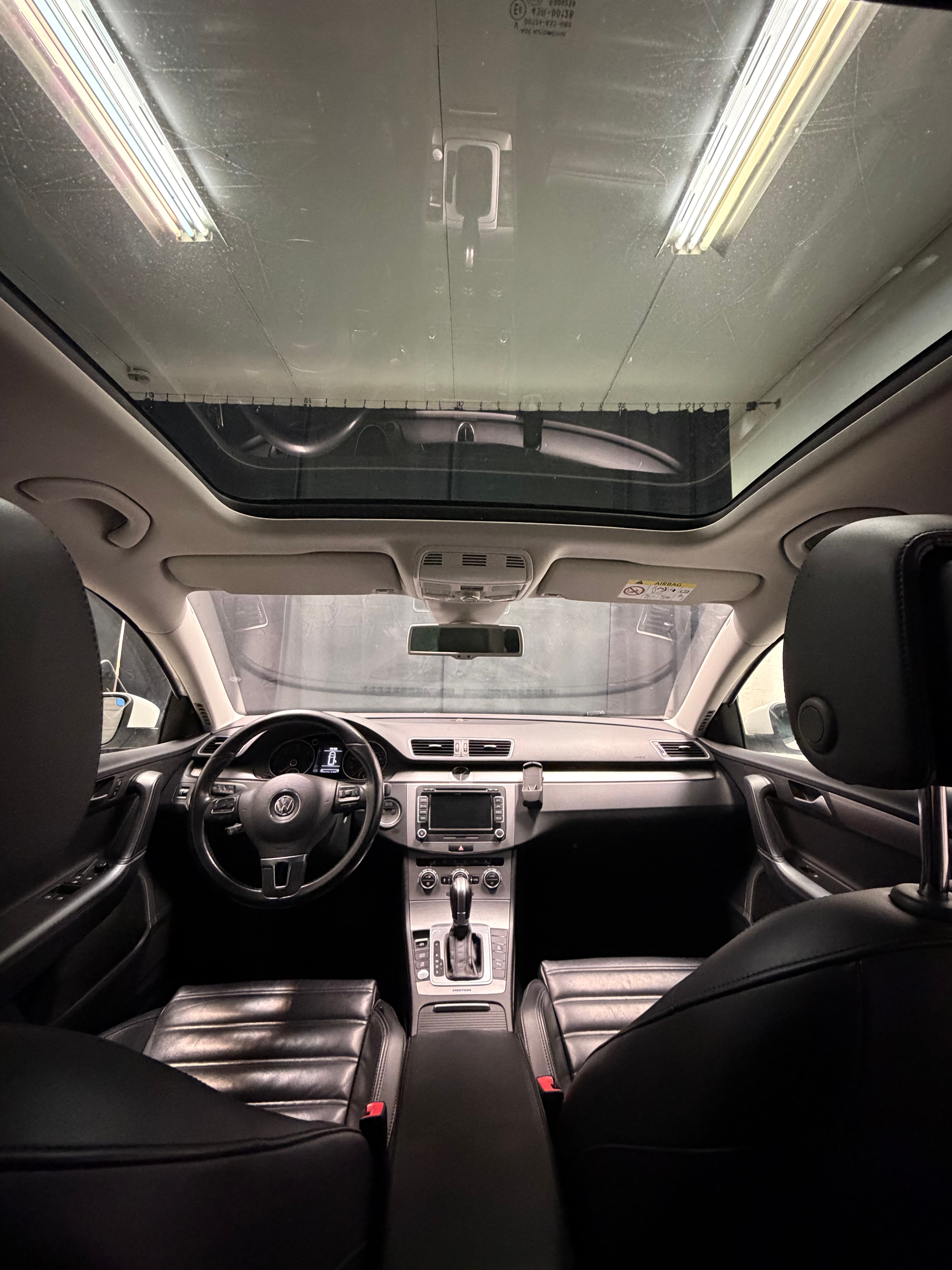Volkswagen Passat 2015, photo 5/10