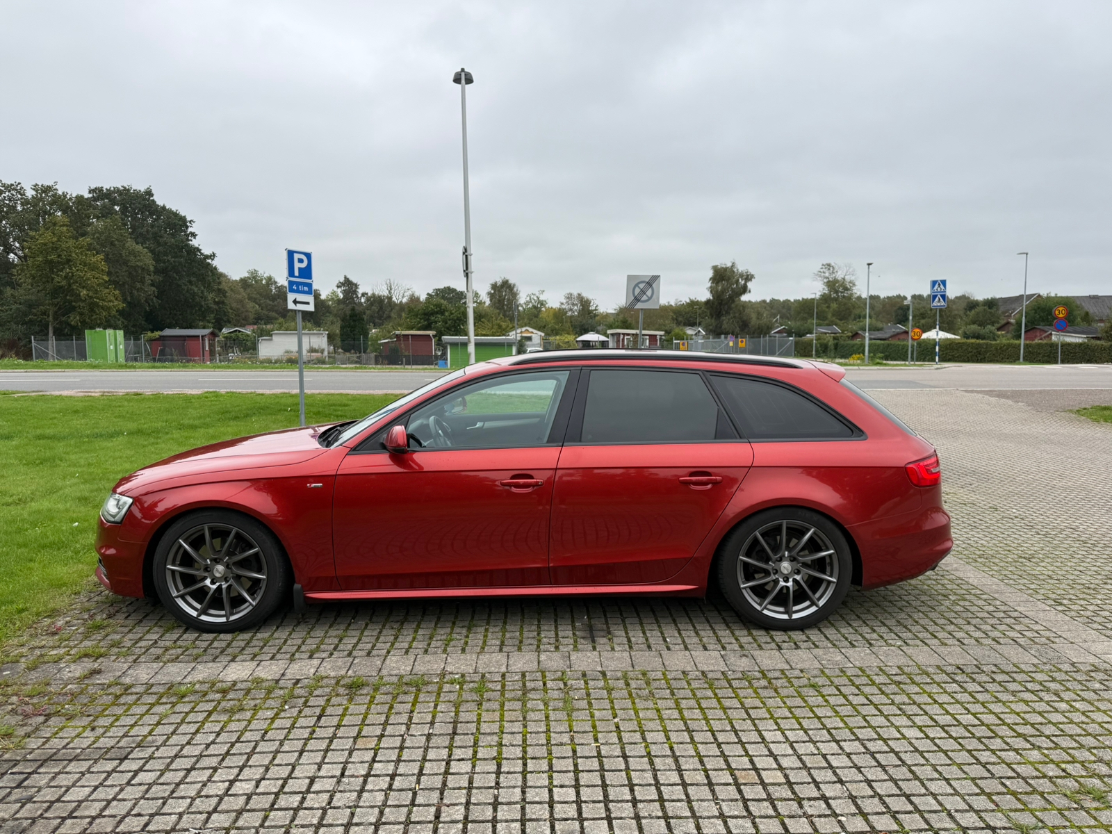 Audi A4 Avant 2.0 TDI S-line Manuell 2015, bild 4/10