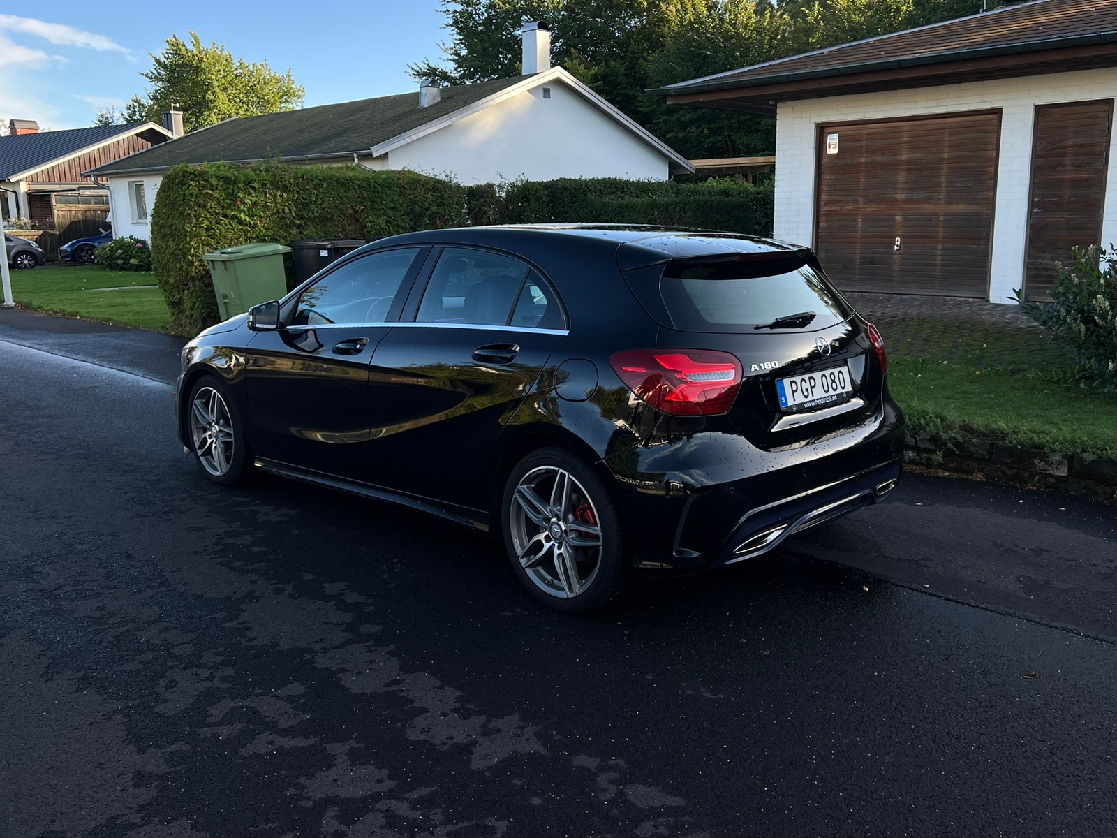 Mercedes-Benz A 180 AMG line 2018, kuva 3/5