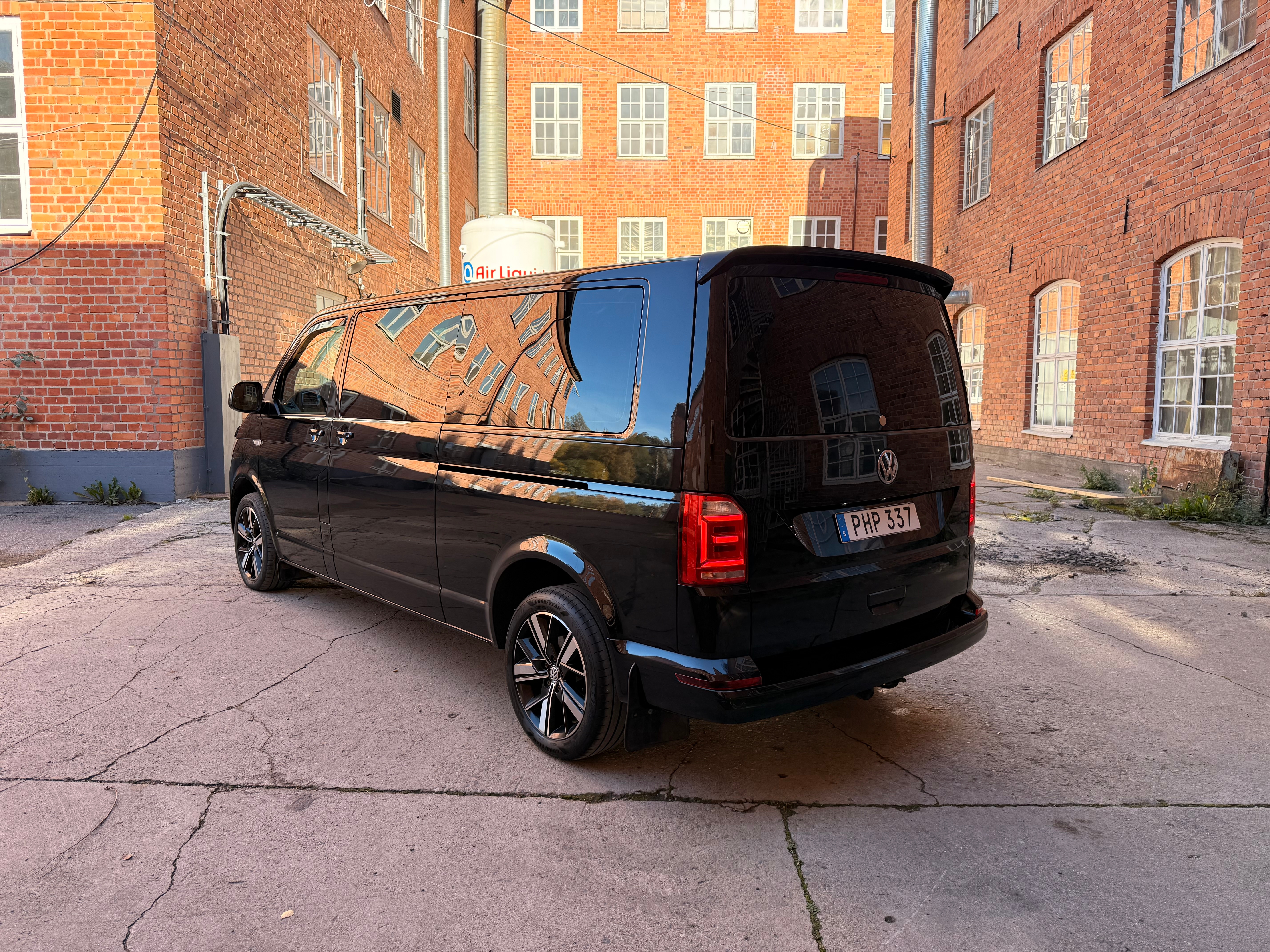 Volkswagen Multivan 2018, bild 4/10