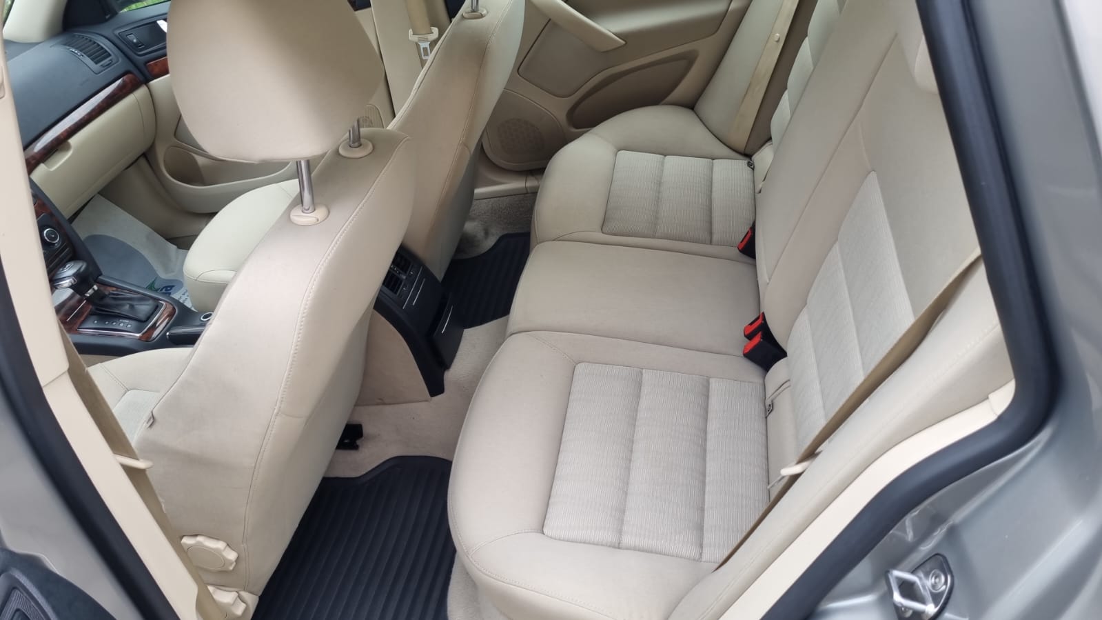 Skoda Octavia 2011, bild 8/8