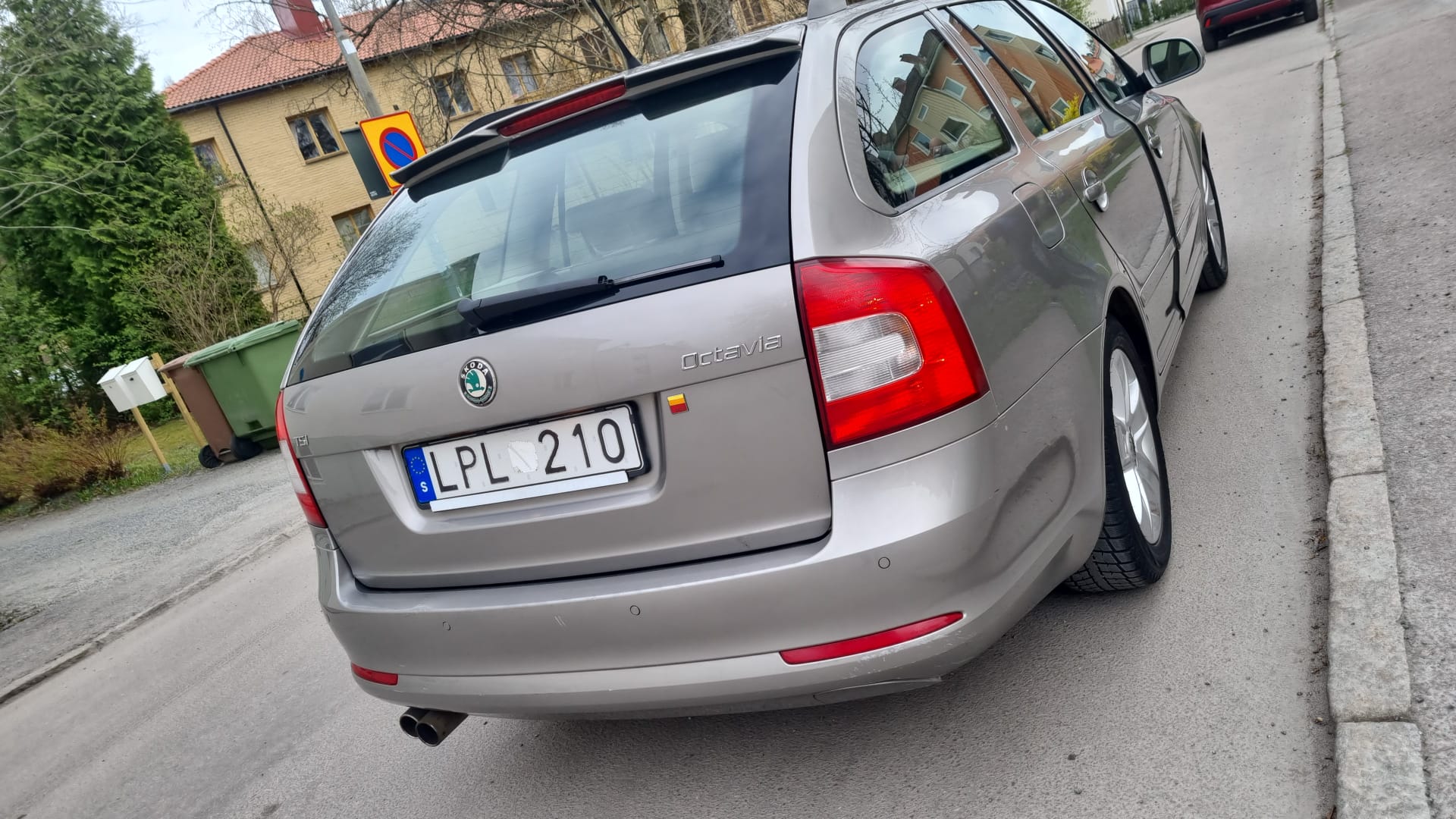 Skoda Octavia 2011, bild 6/8