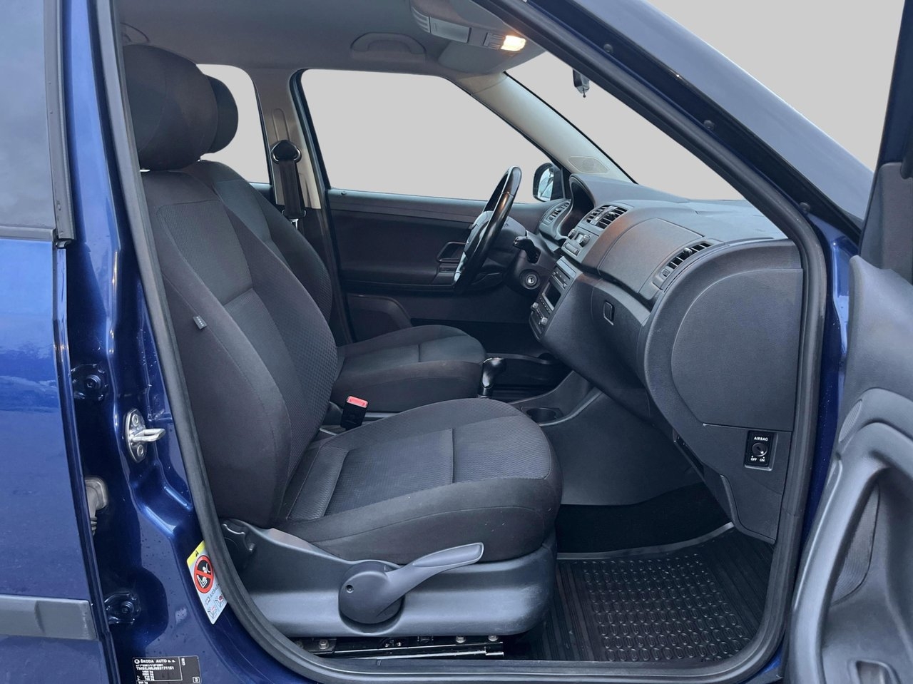Skoda Fabia 2011, photo 4/9