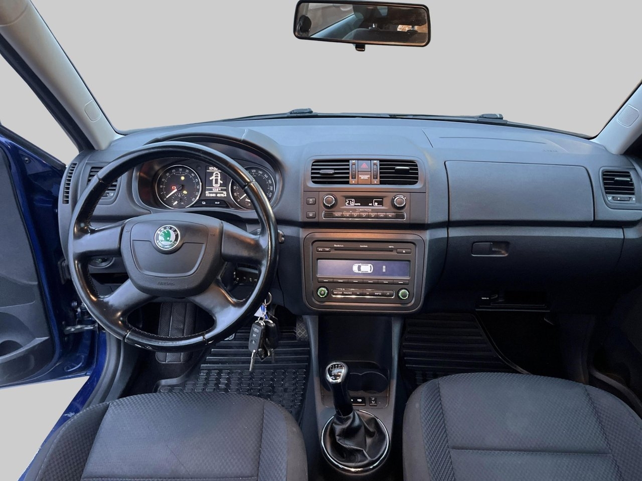 Skoda Fabia 2011, photo 6/9