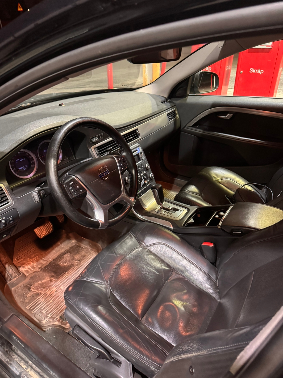 Volvo V70 D5 AWD Geartronic Automat 2011, kuva 7/9