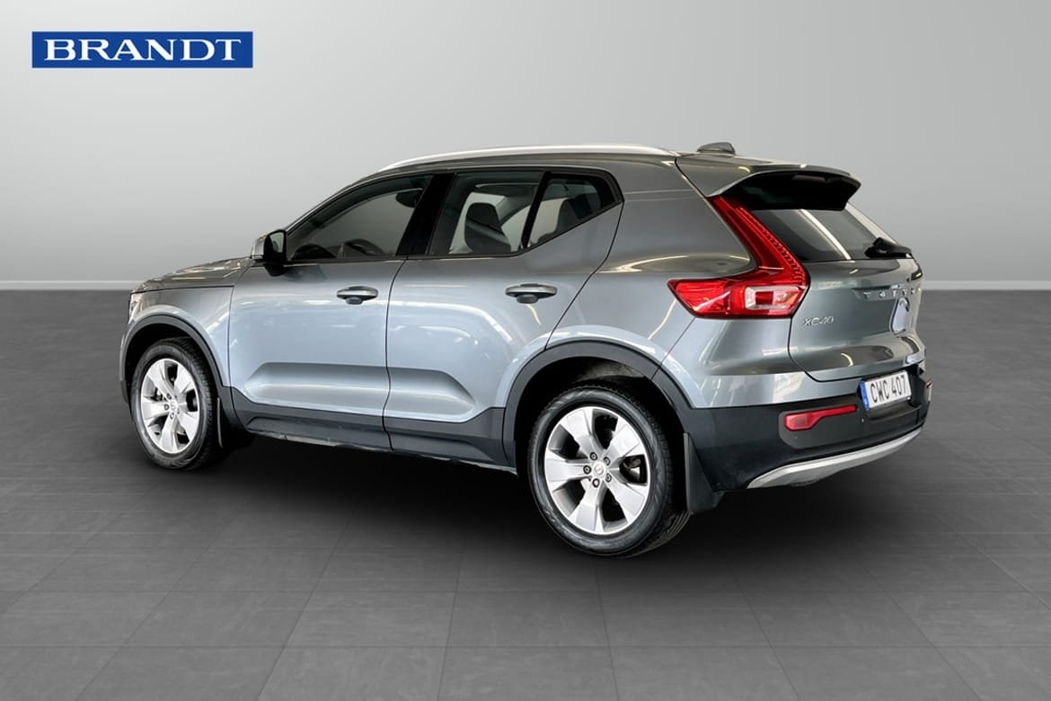Volvo XC40 D4 AWD Momentum Intro Edition 2018, bild 2/9