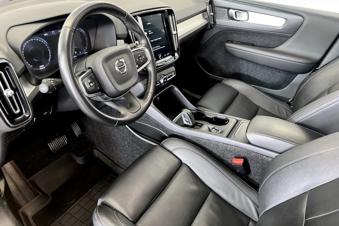 Volvo XC40 D4 AWD Momentum Intro Edition 2018, bild 5/9
