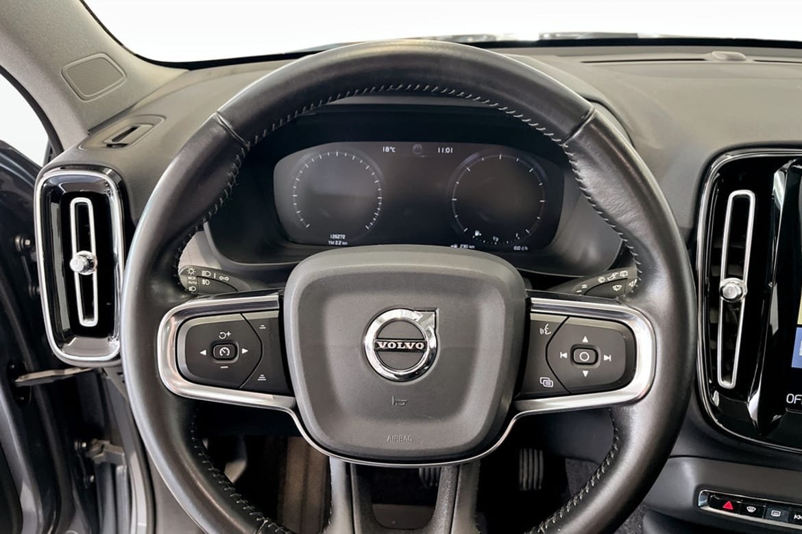 Volvo XC40 D4 AWD Momentum Intro Edition 2018, bild 7/9
