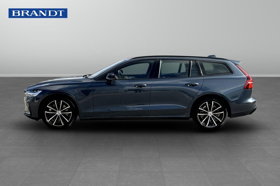 Volvo V60 T6 Plus Dark Nordic Edition 2026, bild 3/9