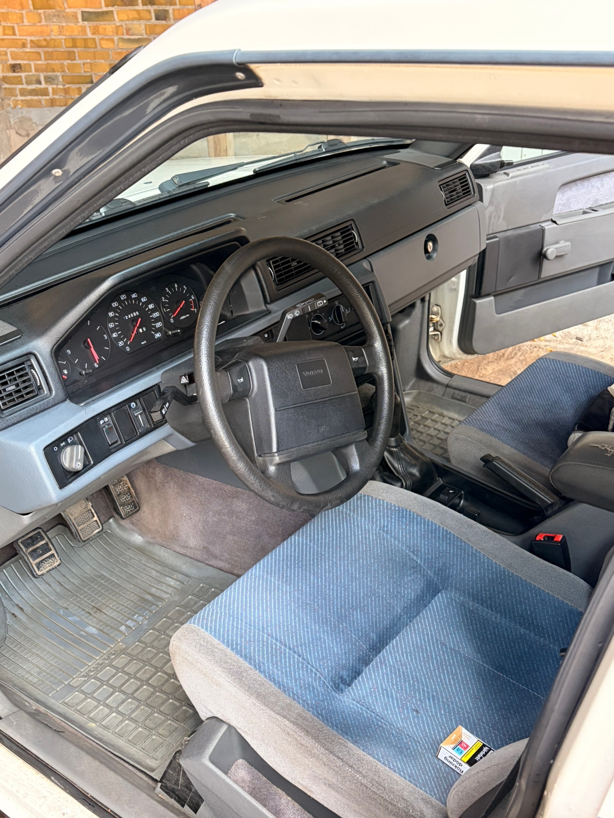 Volvo 940 Kombi 2.3 Manuell 1996, kuva 3/7