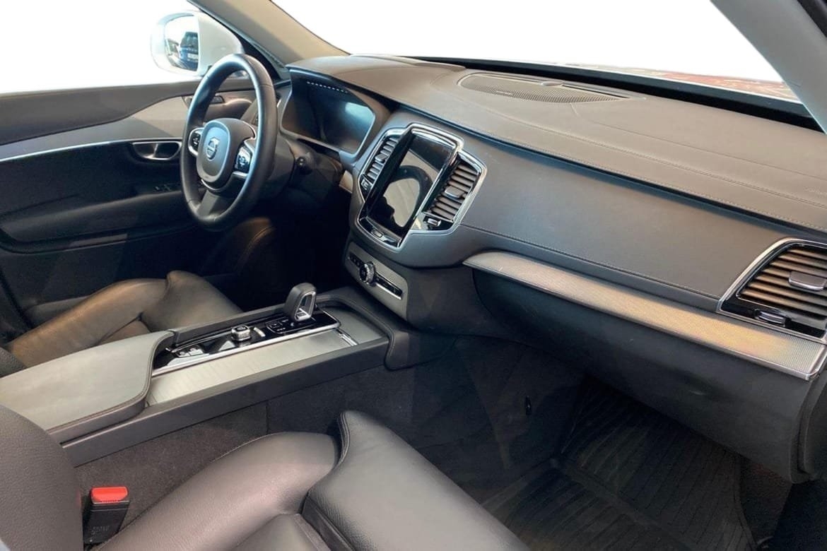 Volvo XC90 Recharge T8 Ultimate Bright 2023, photo 7/10
