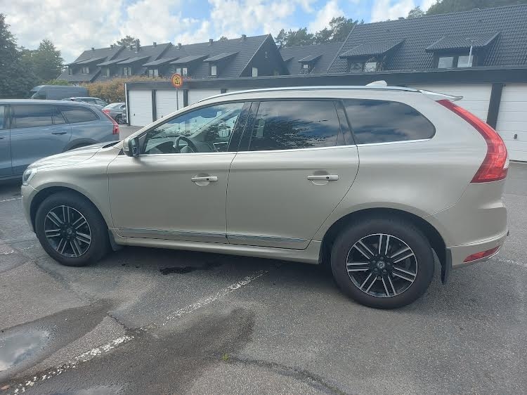 Volvo XC60 D4 AWD Geartronic 2017, bild 3/5