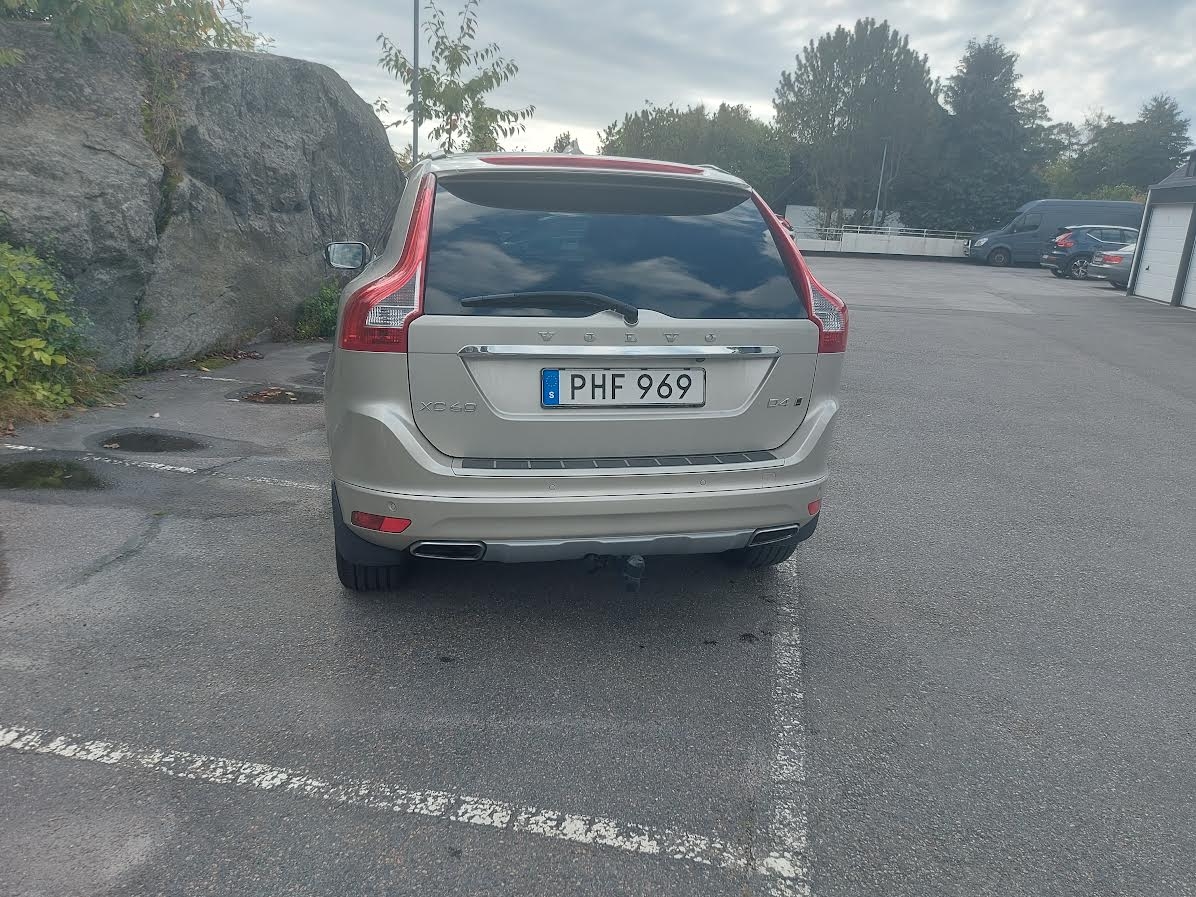Volvo XC60 D4 AWD Geartronic 2017, bild 4/5