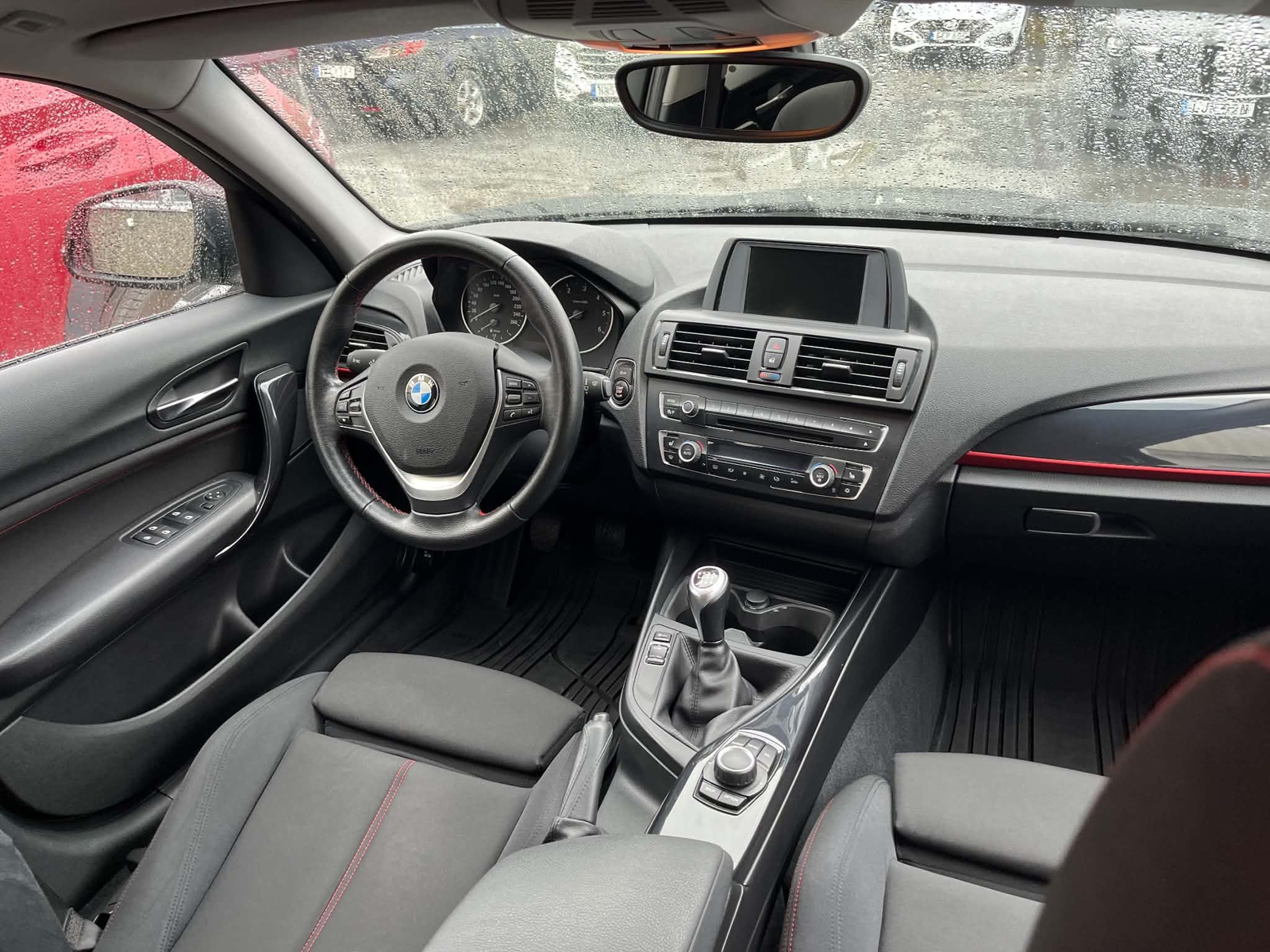 BMW 118 d 5-dörrars Manuell 2012, photo 2/4