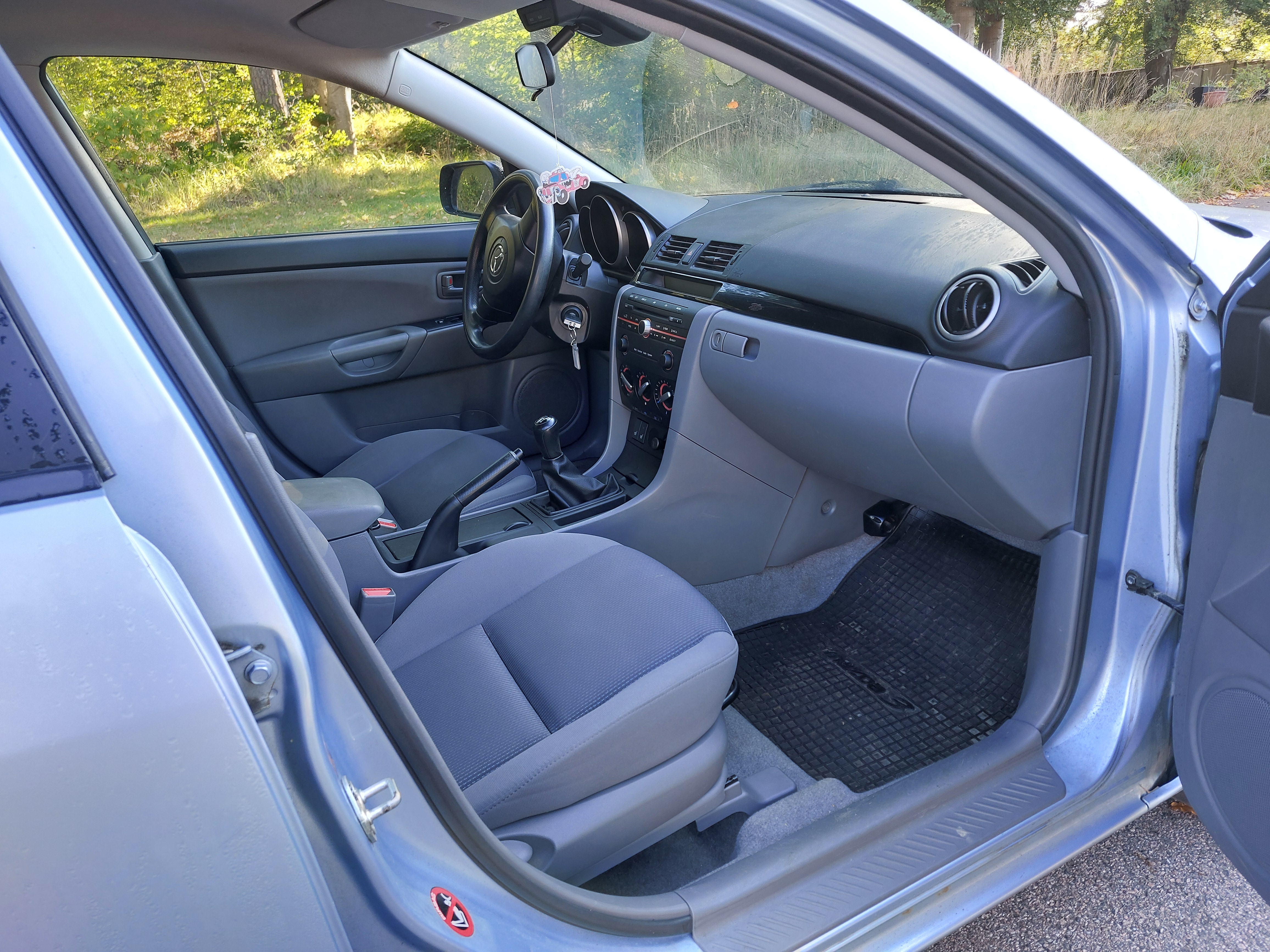 Mazda 3 Sport 1.4 MZR Manuell 2008, kuva 2/4