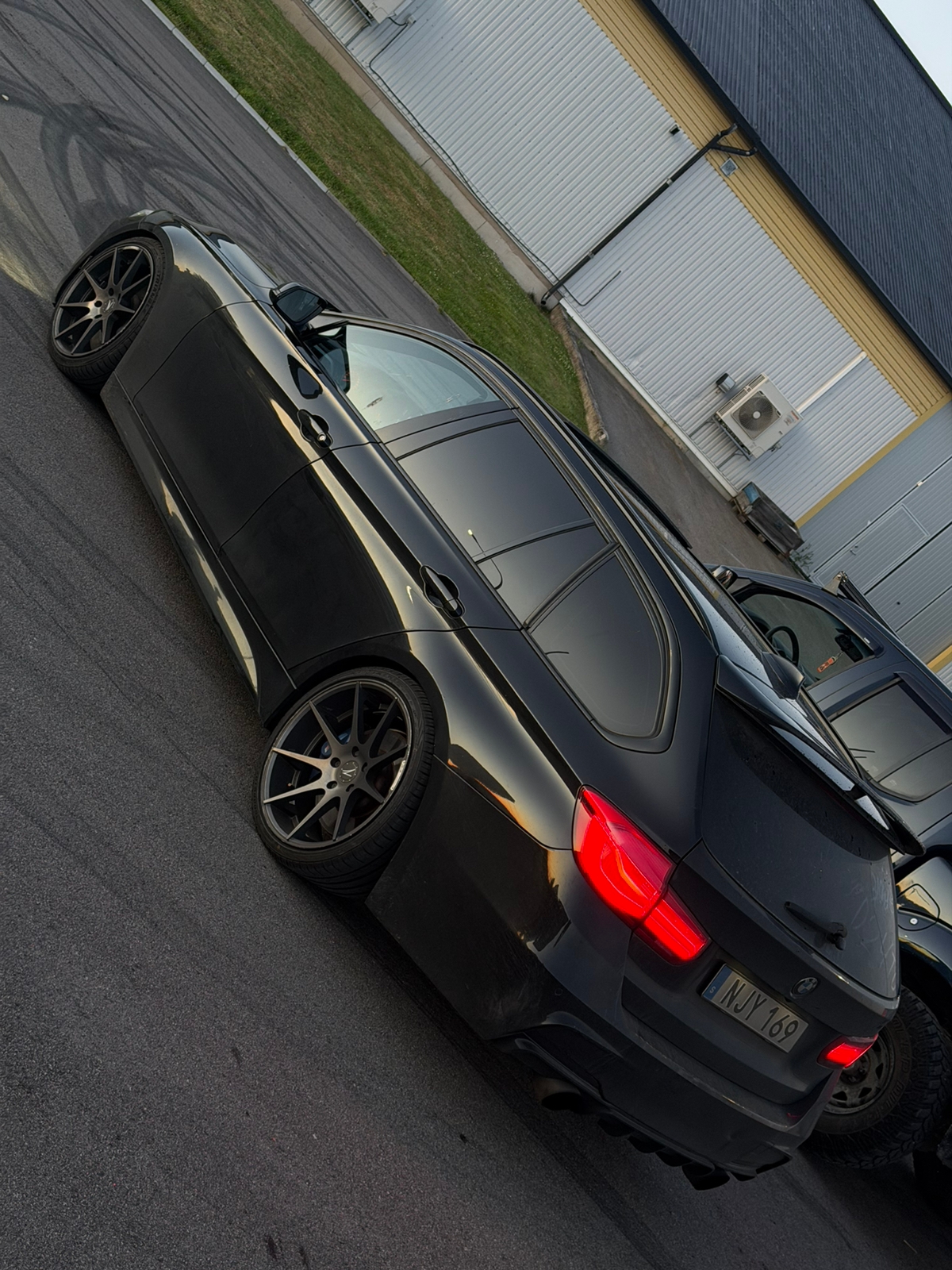 BMW 330 d xDrive Touring Steptronic 2014, kuva 6/6