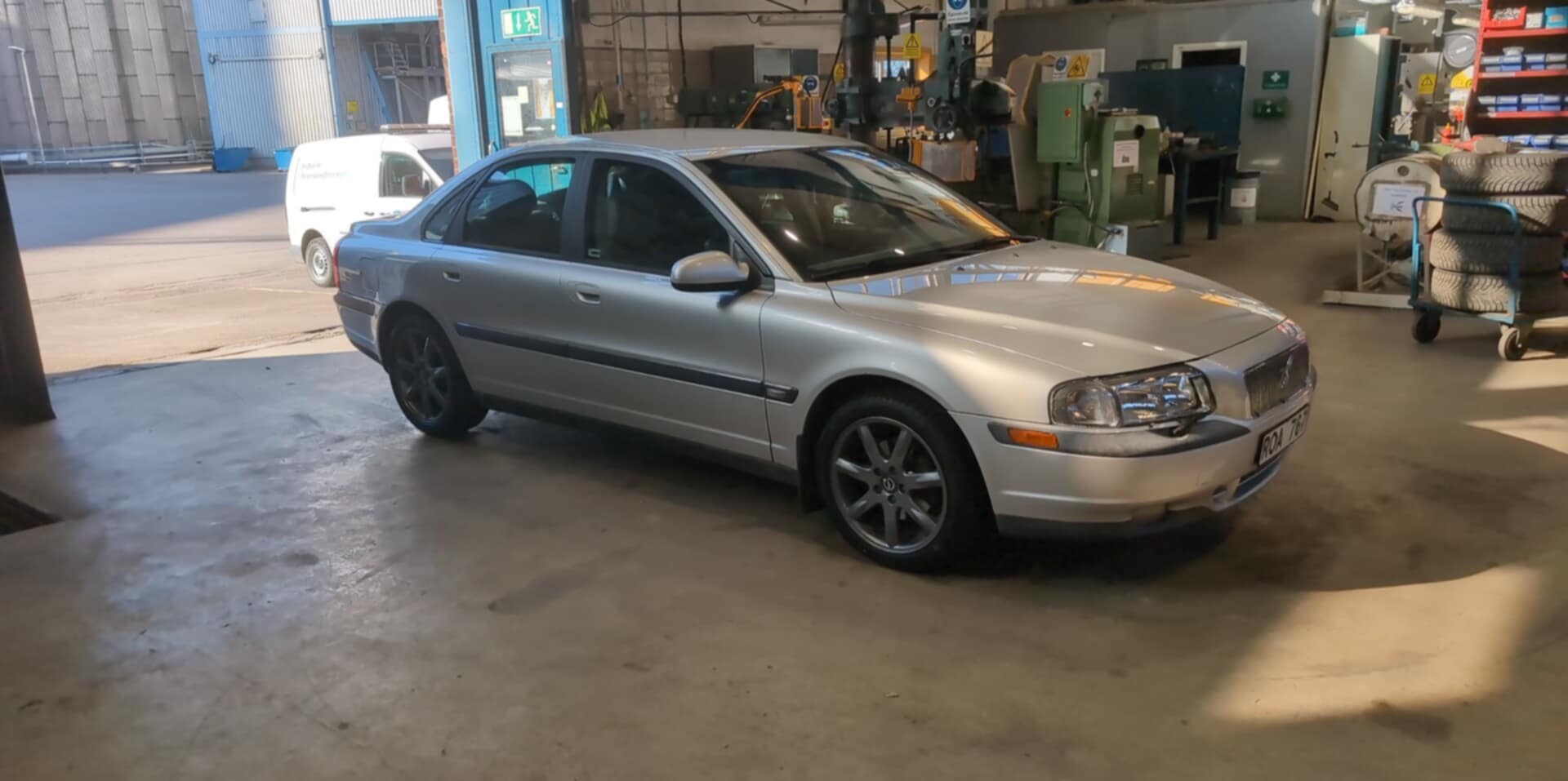 Volvo S80 2.4 Manuell 2000, photo 2/2
