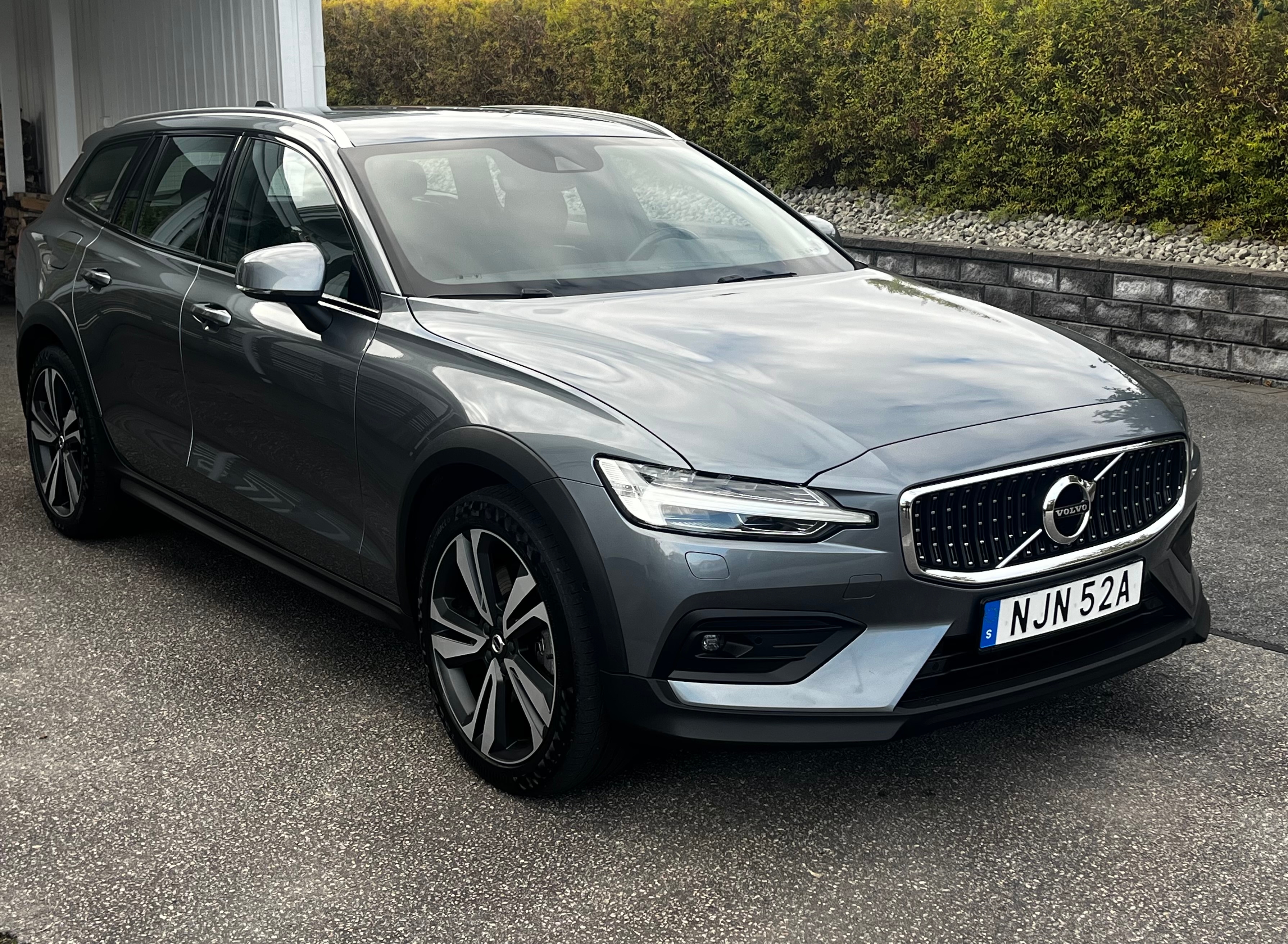 Volvo V60 Cross Country 2020, kuva 2/10