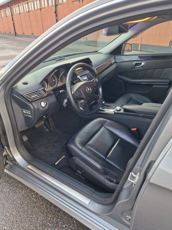 Mercedes-Benz E 2010, kuva 3/3