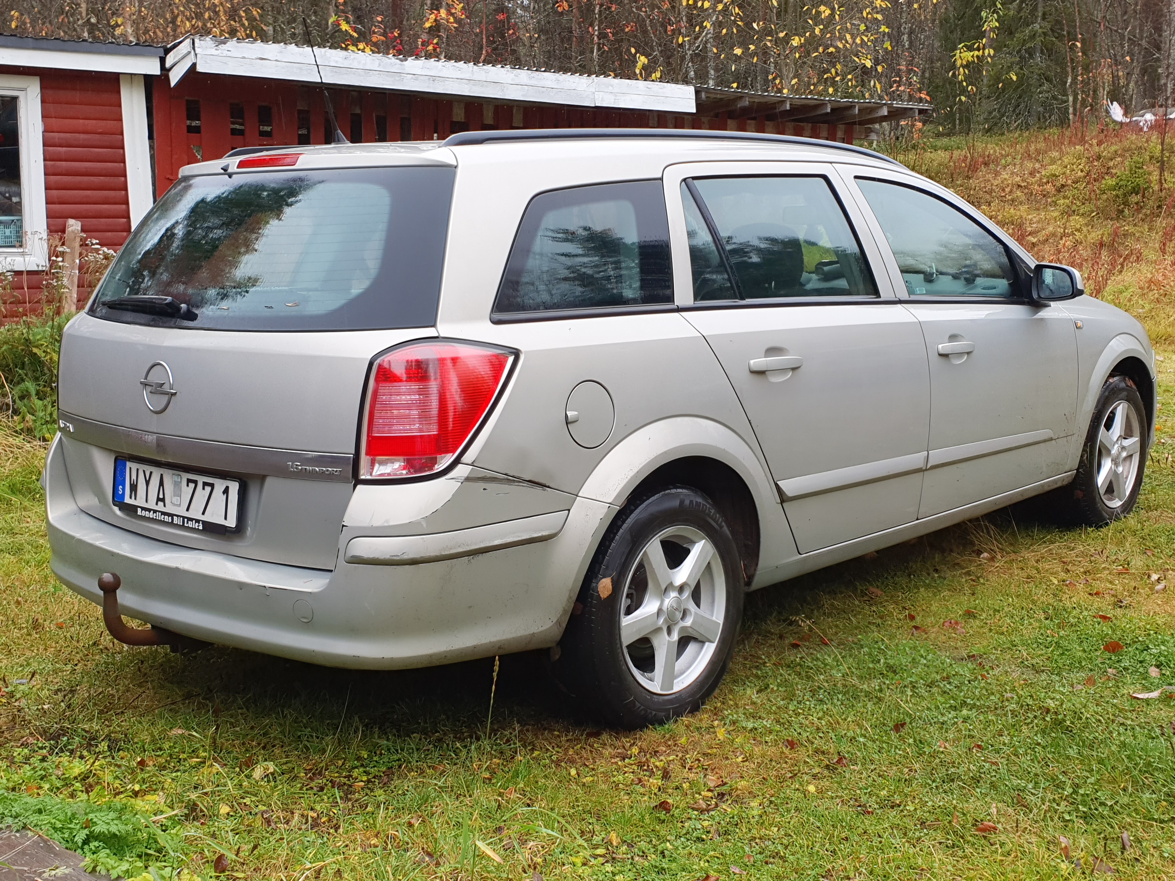 Opel Astra 2005, photo 2/9