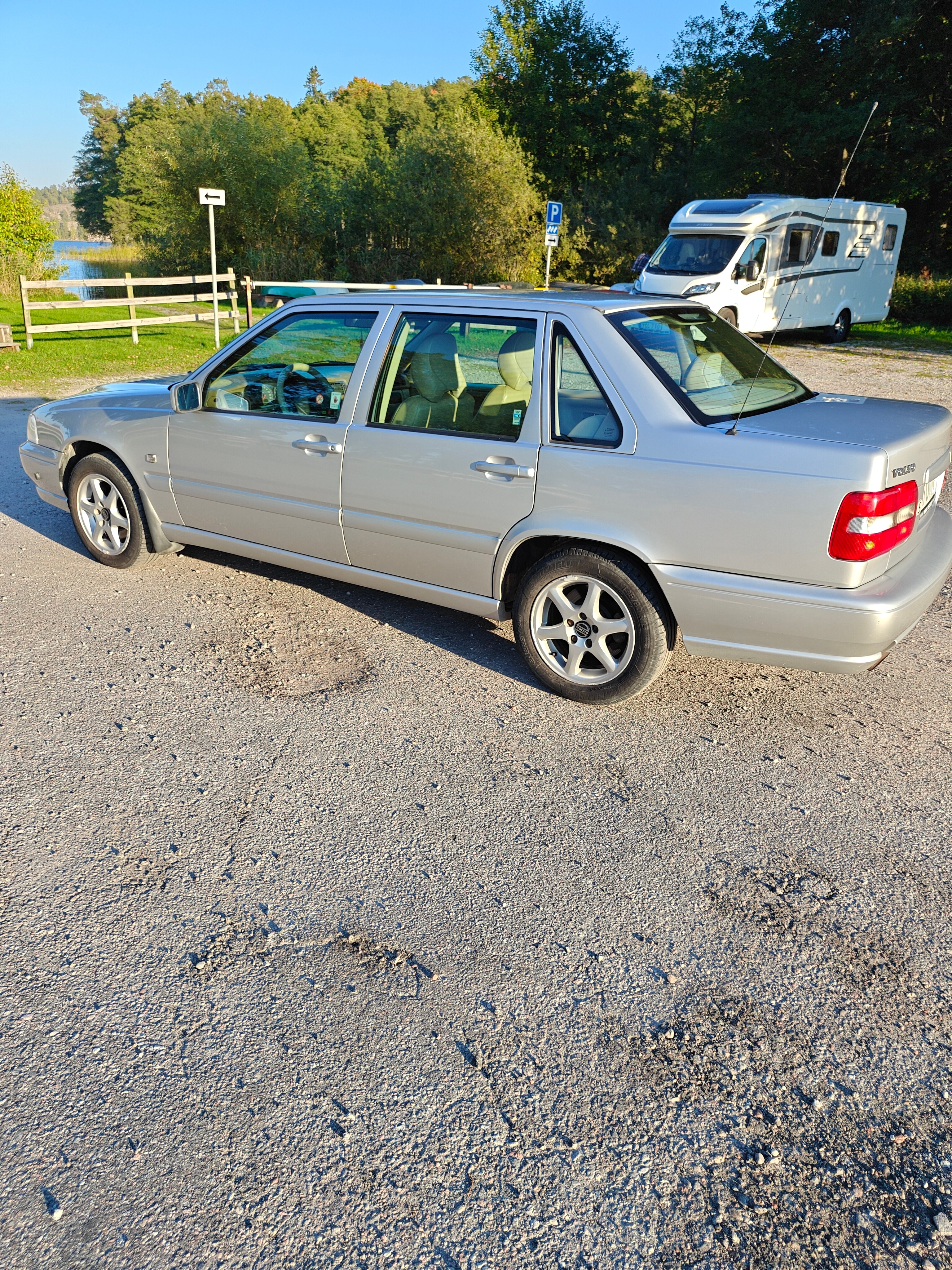 Volvo S70 2.5 10V Manuell 1999, bild 2/9