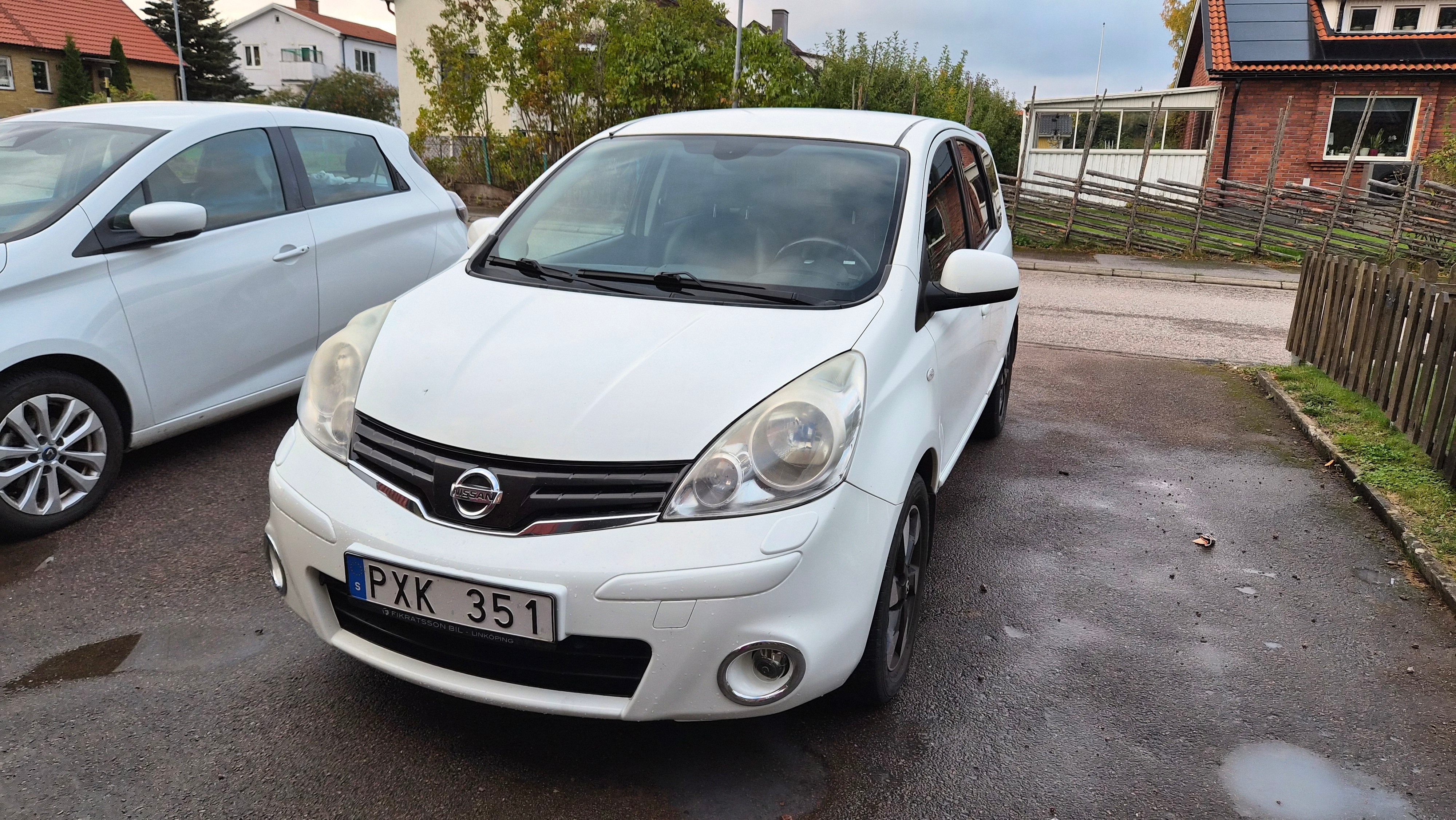 Nissan Note 1.6 Automatisk 2013, photo 4/10