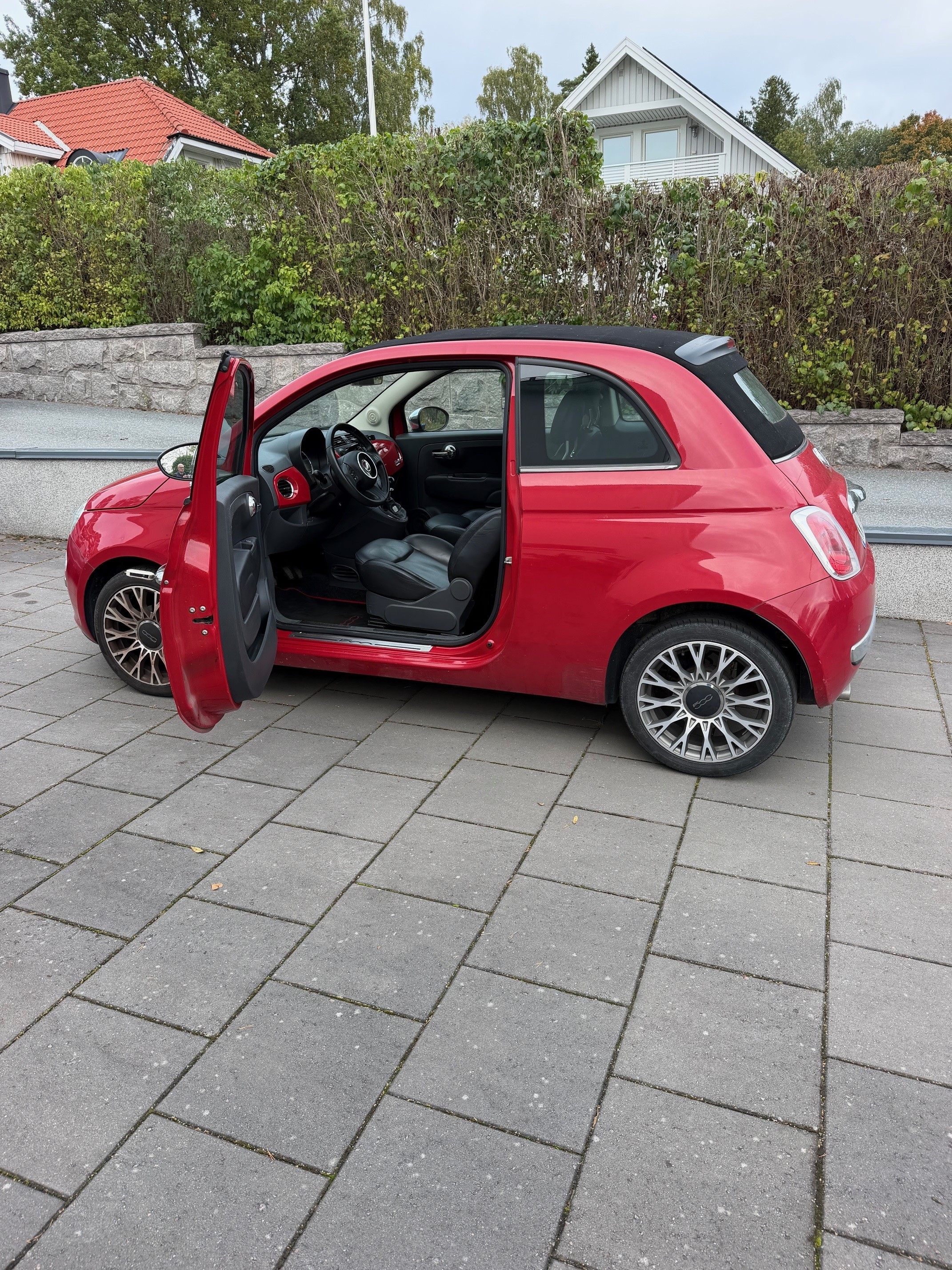 Fiat 500C 1.2 8V Manuell 2011, bild 2/6