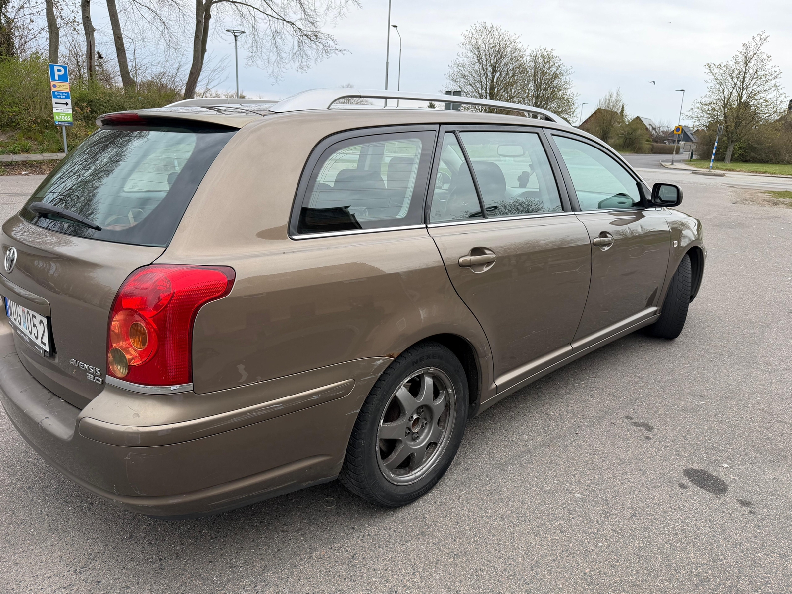 Toyota Avensis 2004, bild 7/10