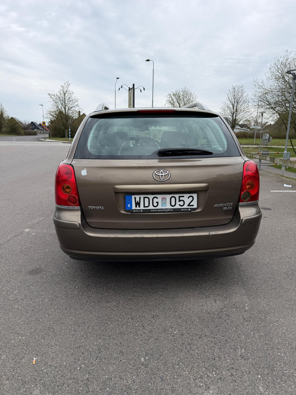 Toyota Avensis 2004, bild 6/10
