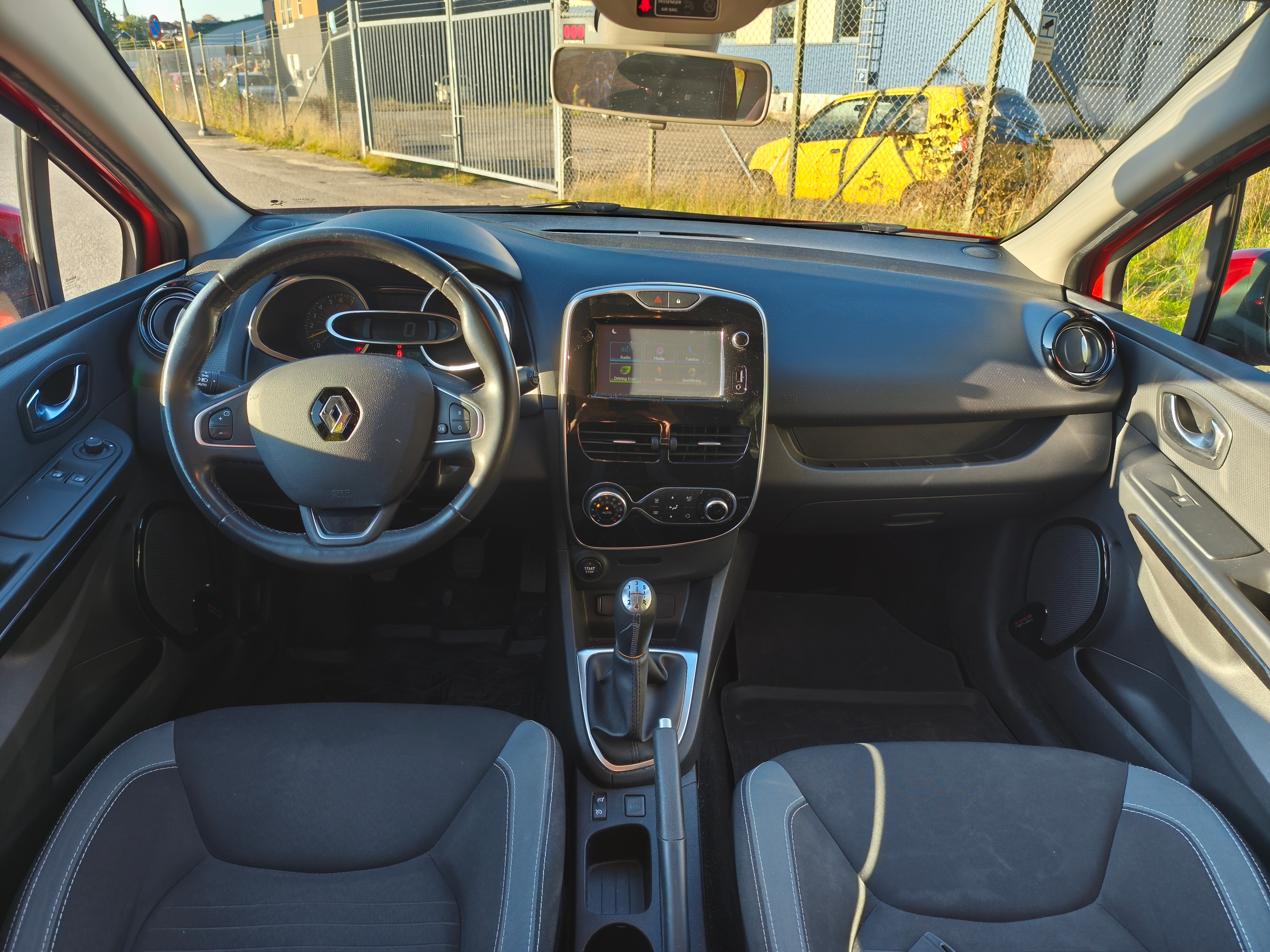 Renault Clio 2016, bild 5/6