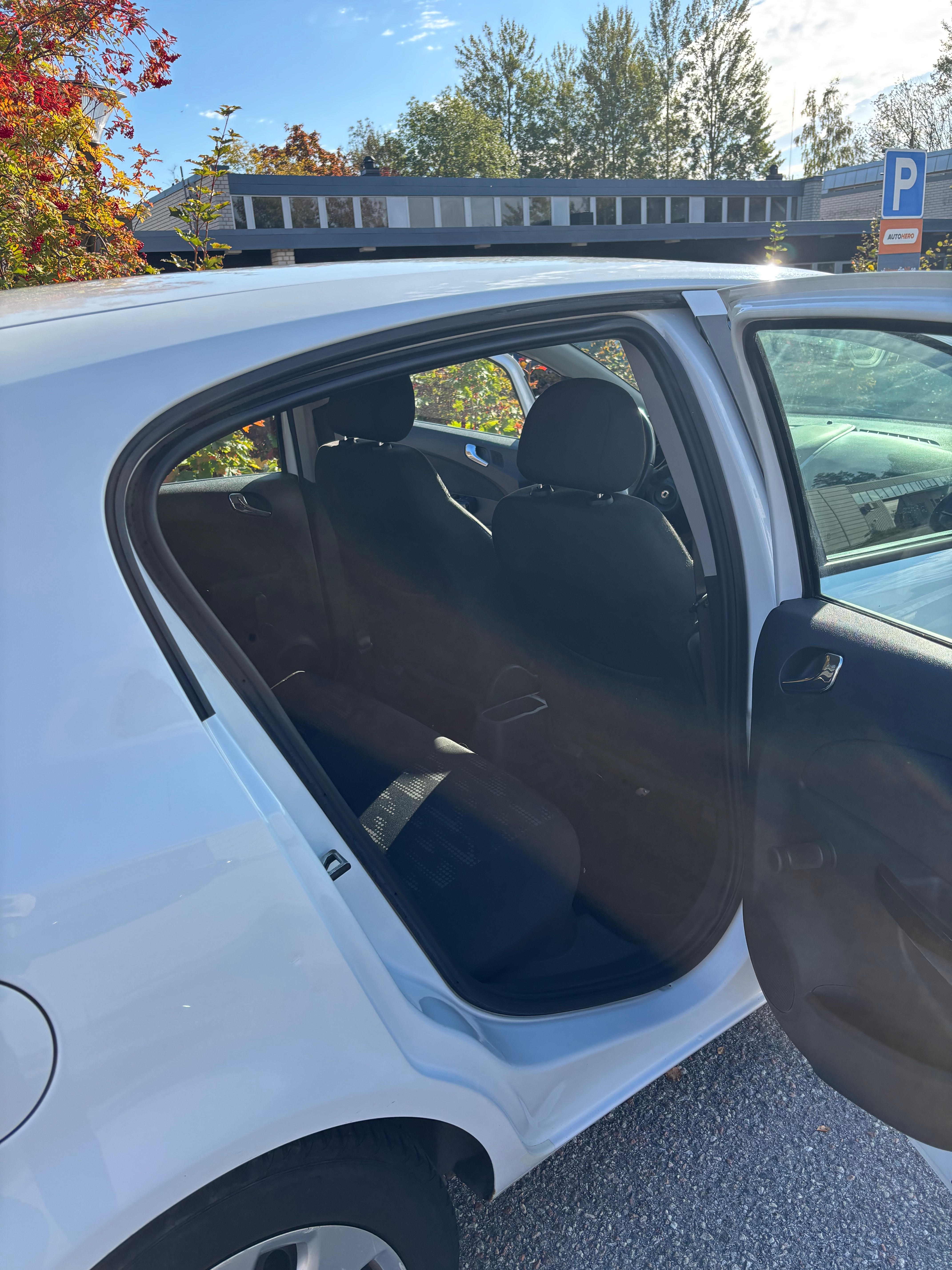 Opel Corsa 5-dörrar 1.2 ecoFLEX Manuell 2012, bild 5/6