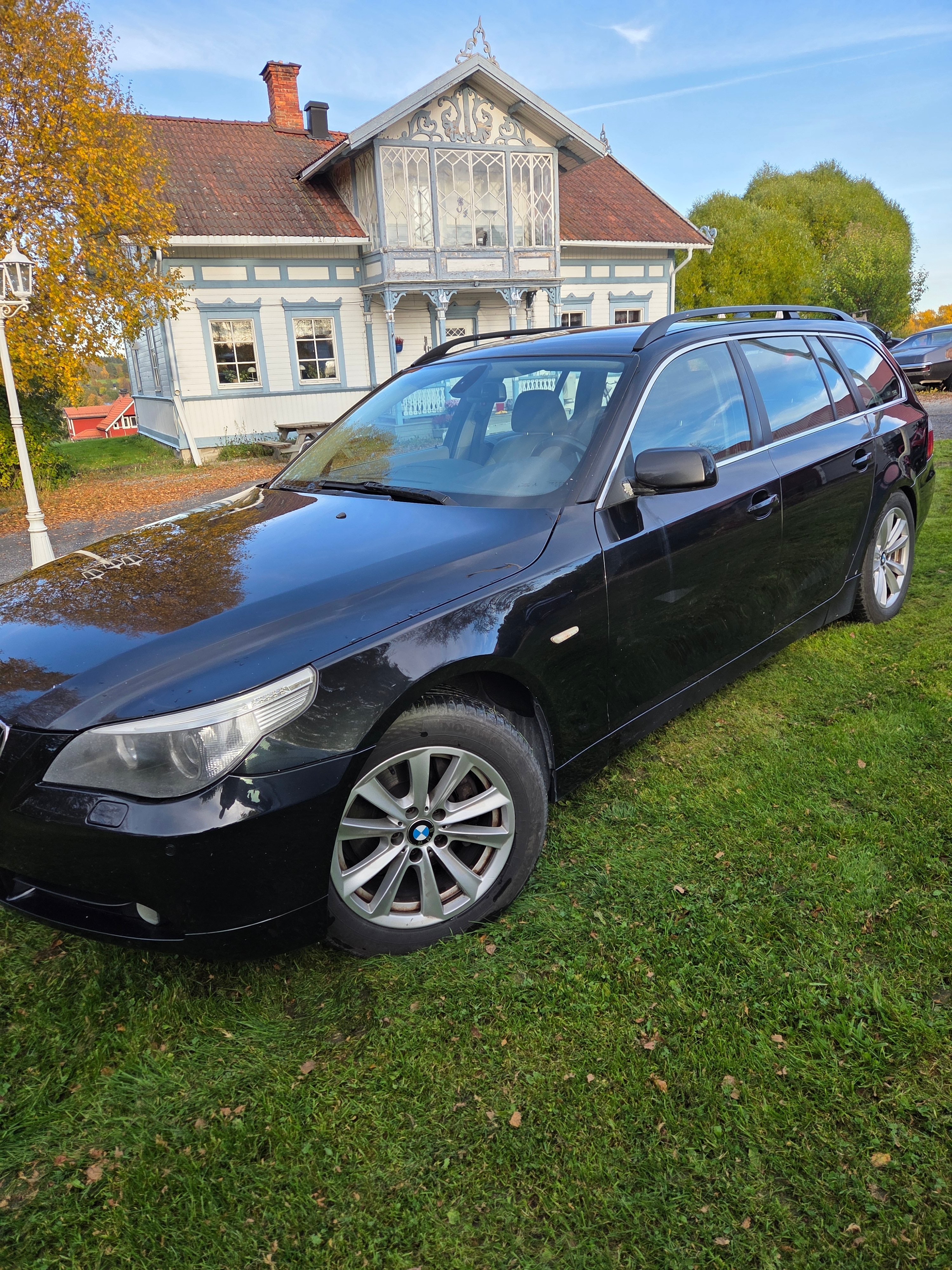 BMW 525 Xi Touring Automatisk 2007, bild 2/4