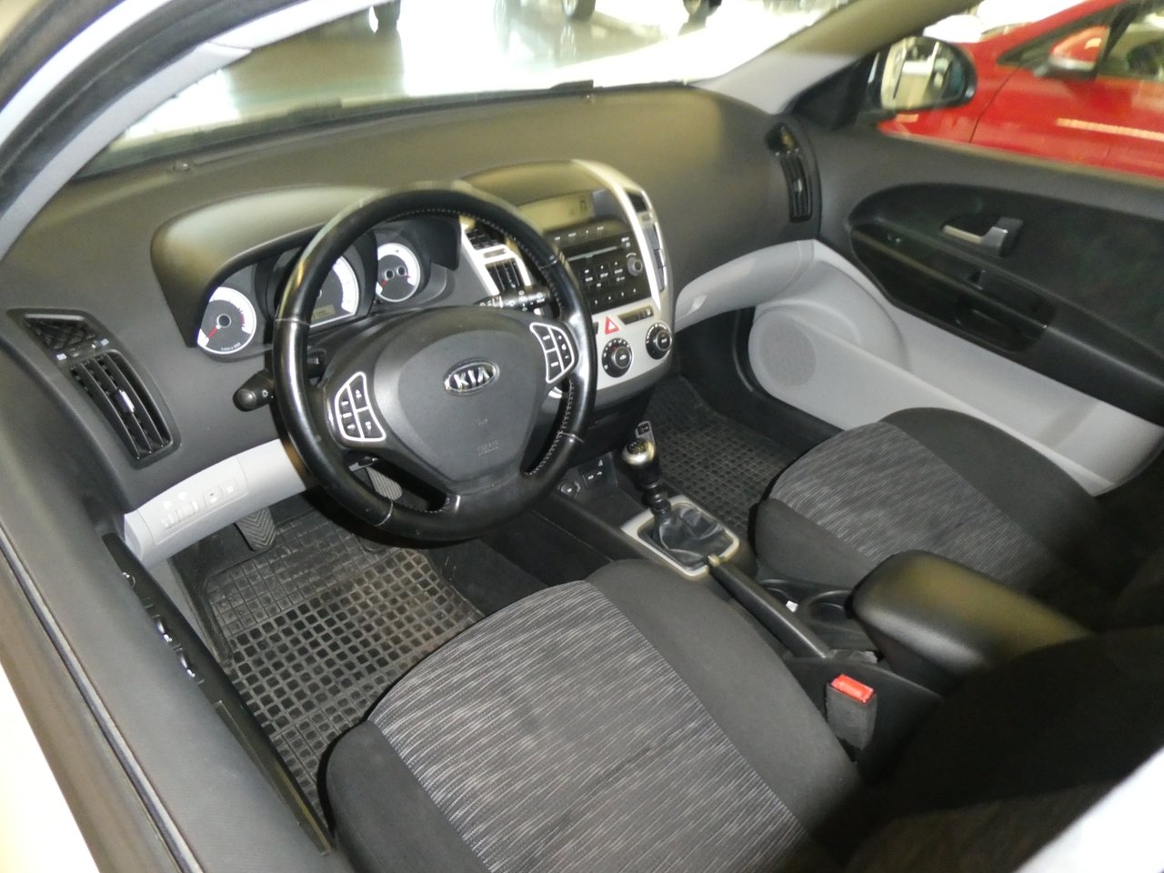 Kia Ceed cee'd 1.6 CRDi ECO Euro 4 2009, bild 3/6