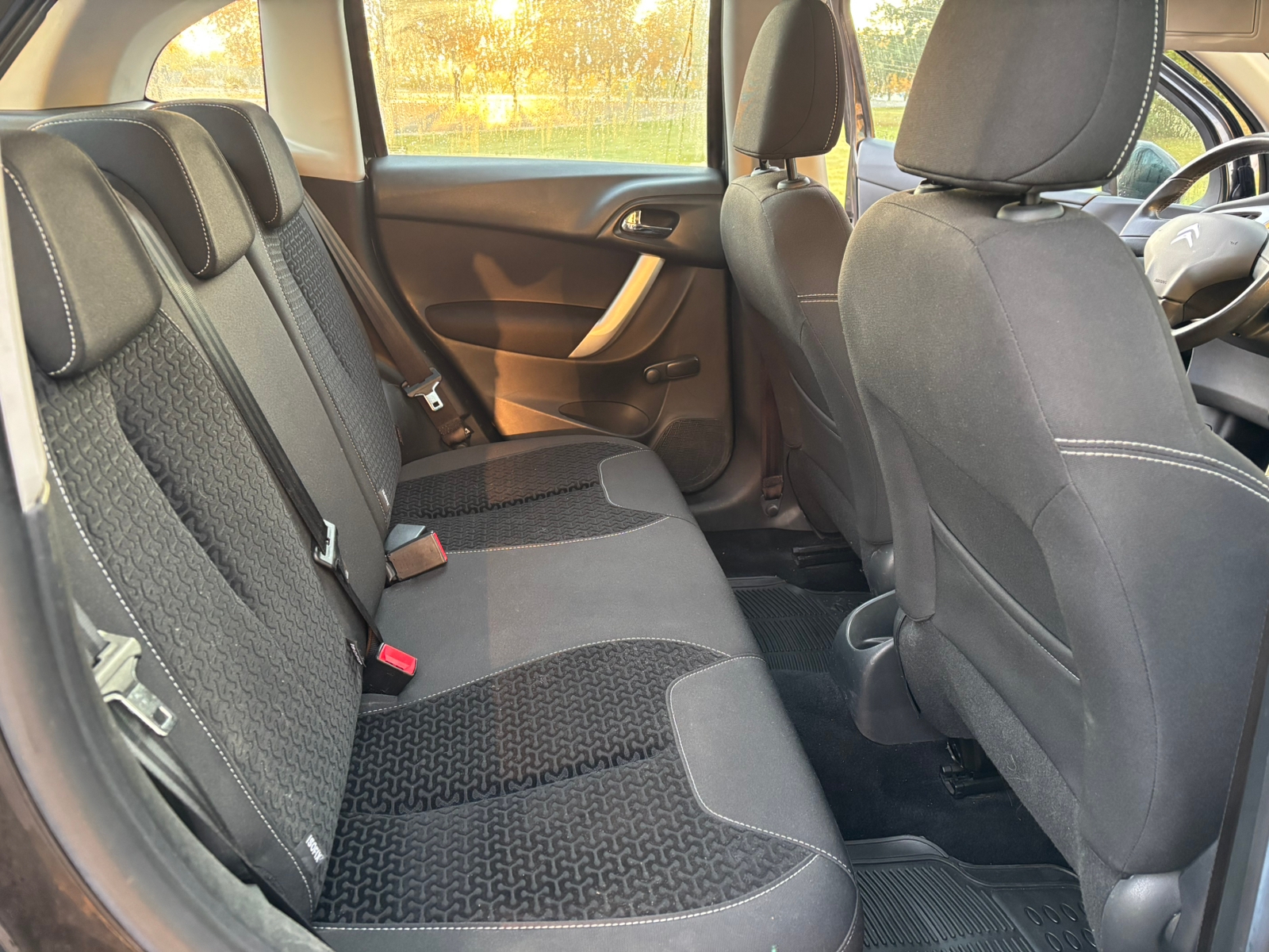 Citroen C3 1.6 HDi 90 Manuell 2010, photo 6/6