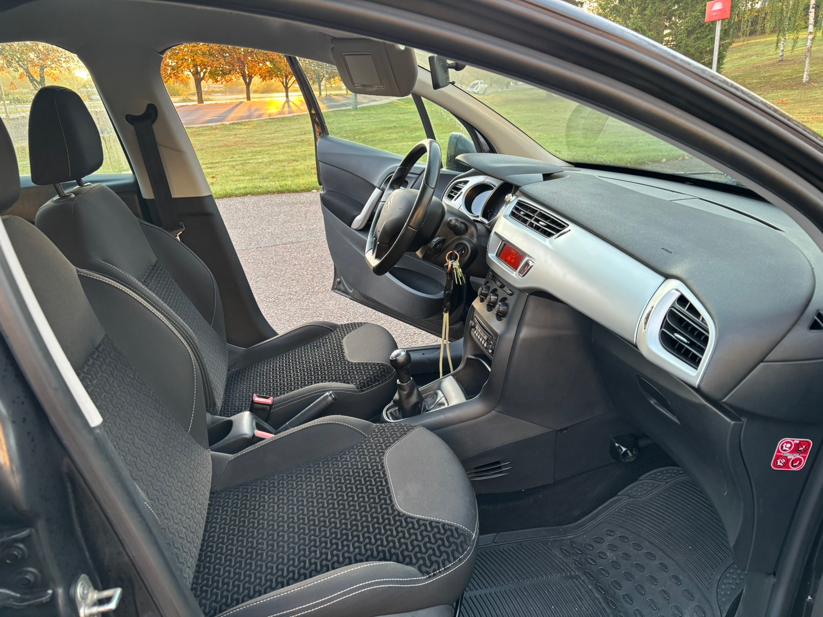 Citroen C3 1.6 HDi 90 Manuell 2010, photo 5/6