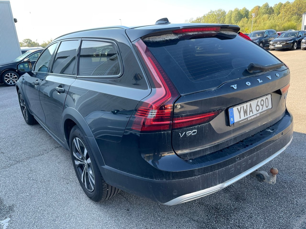 Volvo V90 Cross Country 2023, photo 4/5