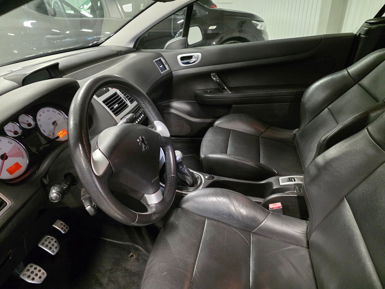 Peugeot 307 CC 2.0 Sport 140 hk 2006, photo 6/10