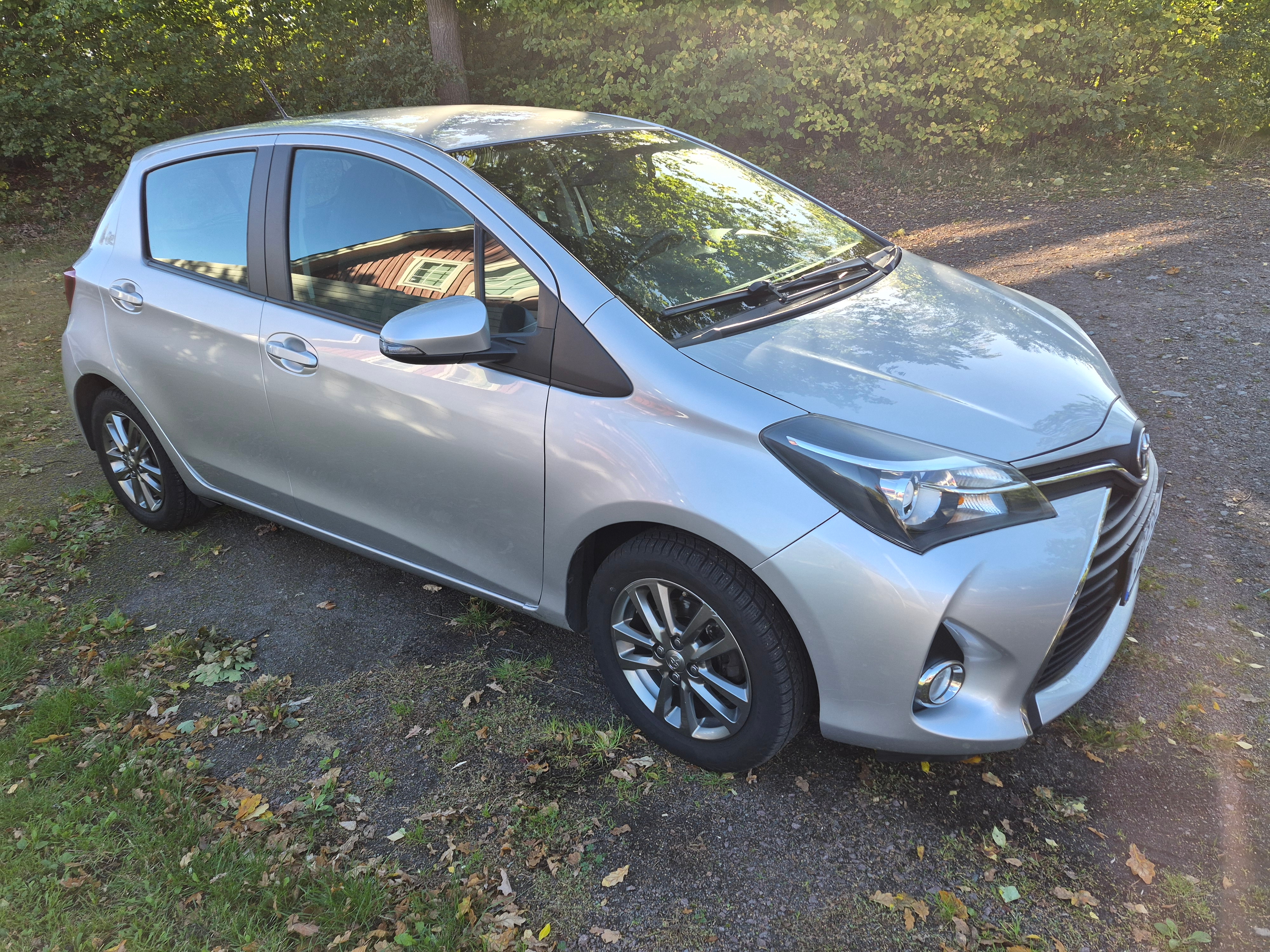 Toyota Yaris 2014, bild 4/6